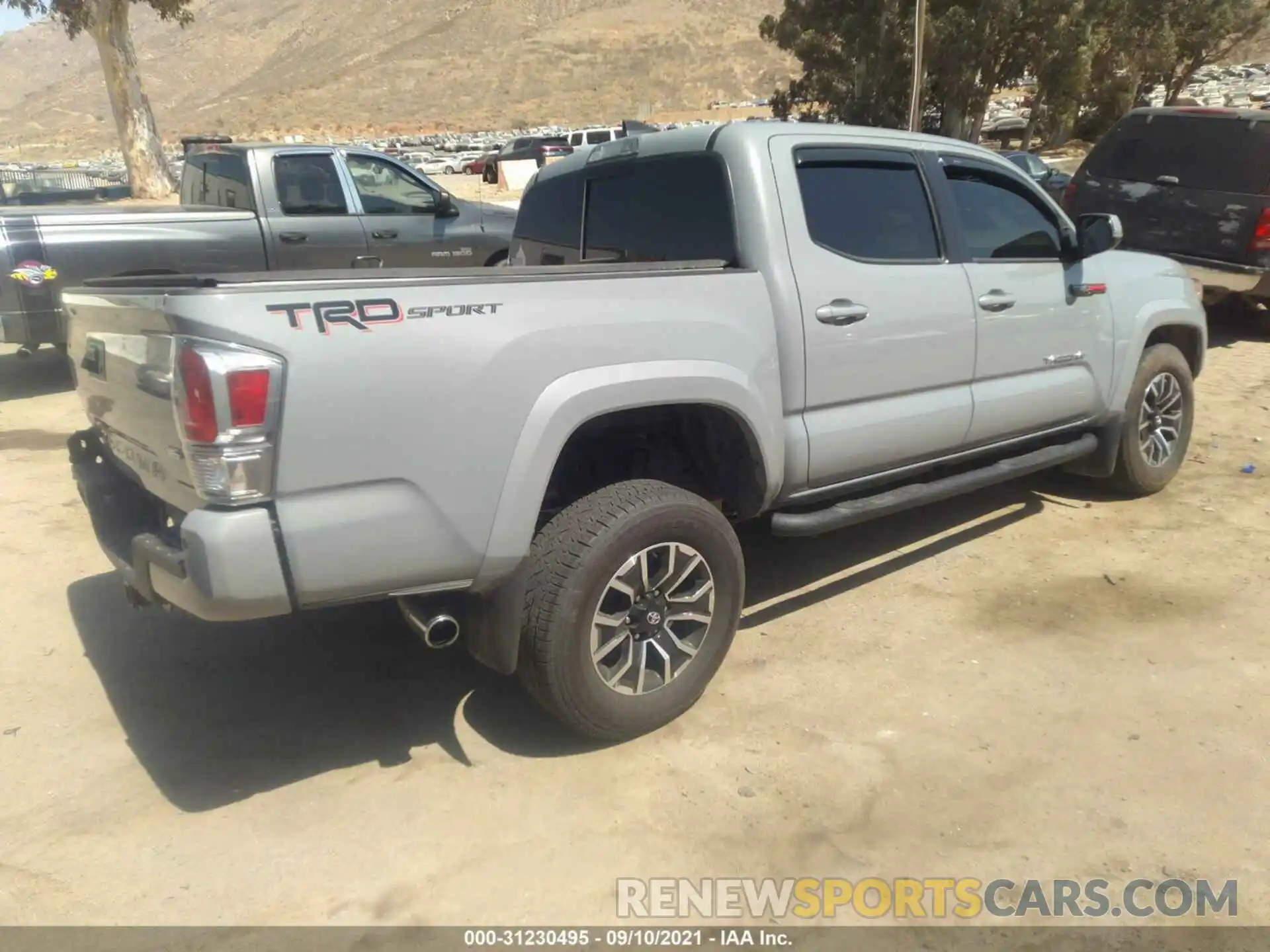 4 Photograph of a damaged car 3TMAZ5CN6LM138707 TOYOTA TACOMA 2WD 2020