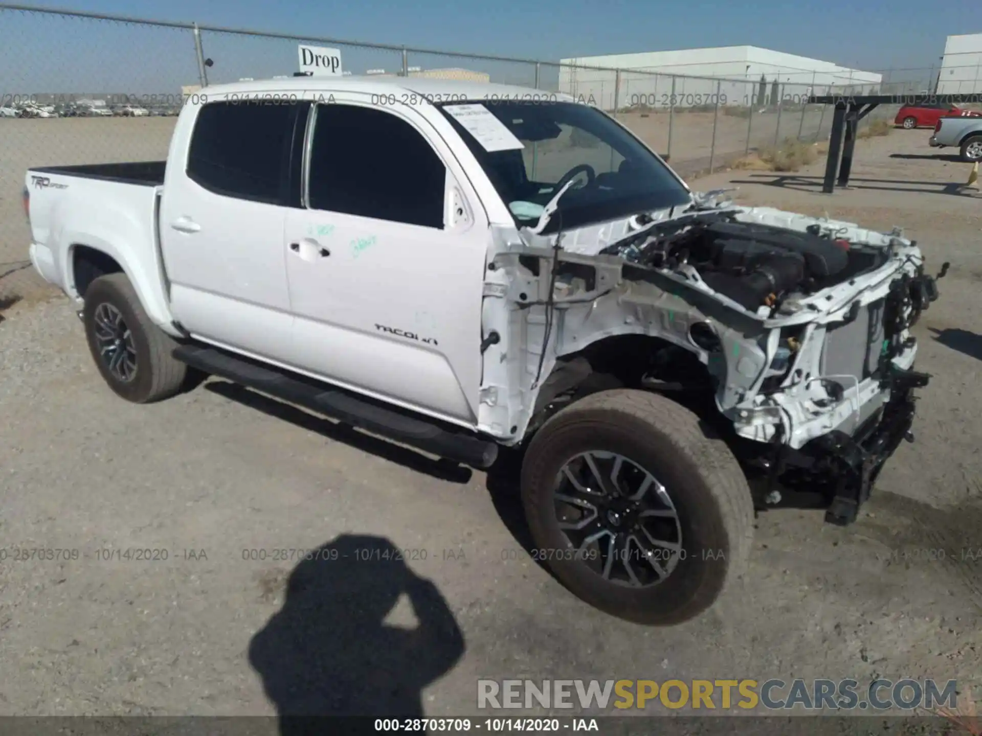 1 Photograph of a damaged car 3TMAZ5CN6LM139727 TOYOTA TACOMA 2WD 2020