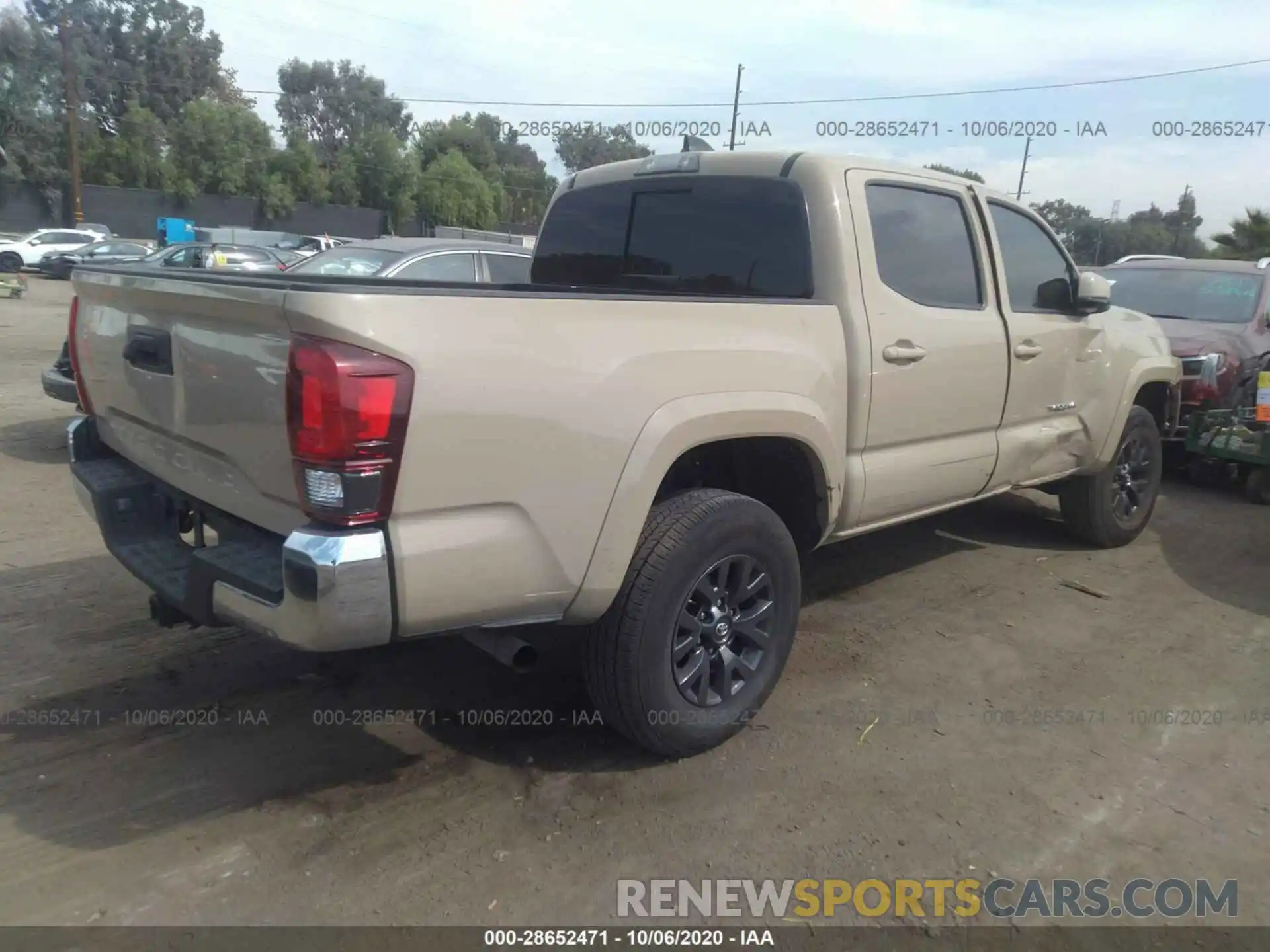 4 Photograph of a damaged car 3TMAZ5CN7LM115971 TOYOTA TACOMA 2WD 2020