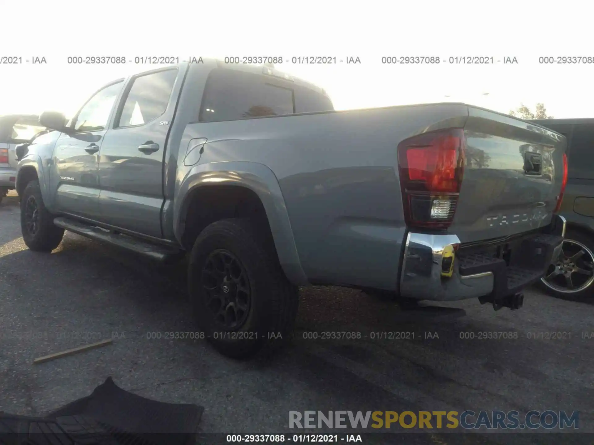 3 Photograph of a damaged car 3TMAZ5CN7LM132365 TOYOTA TACOMA 2WD 2020