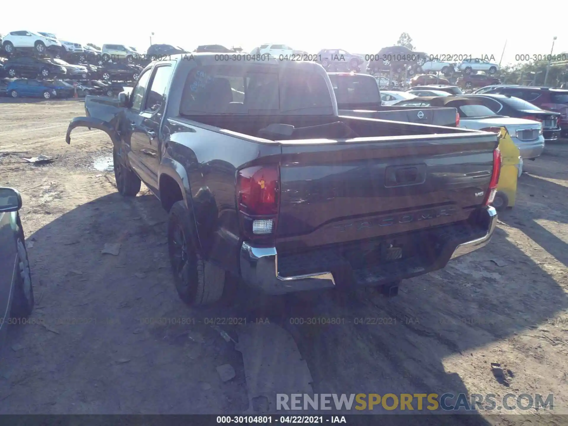 3 Photograph of a damaged car 3TMAZ5CN7LM133435 TOYOTA TACOMA 2WD 2020