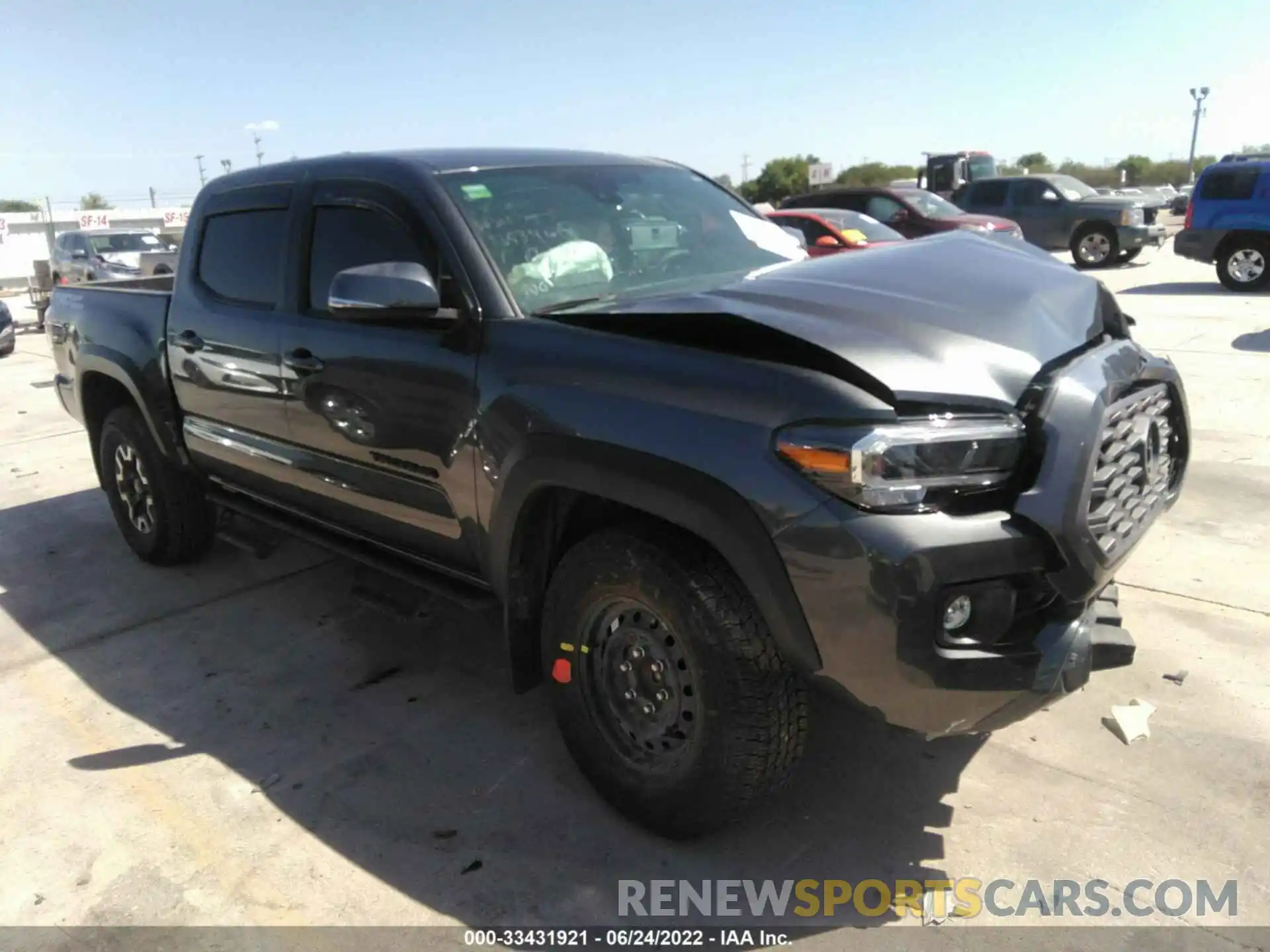 1 Photograph of a damaged car 3TMAZ5CN7LM135346 TOYOTA TACOMA 2WD 2020