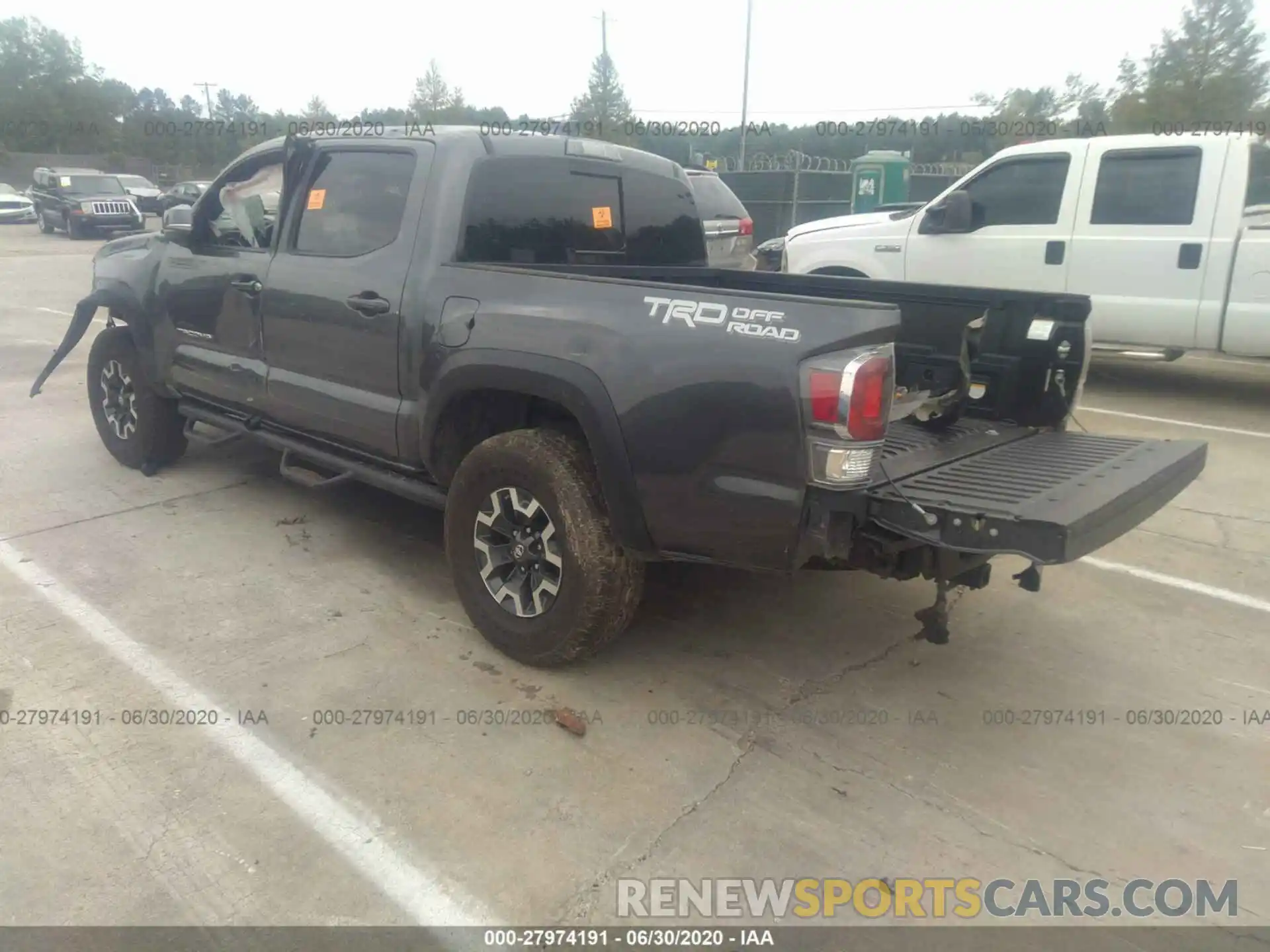 3 Photograph of a damaged car 3TMAZ5CN8LM123612 TOYOTA TACOMA 2WD 2020