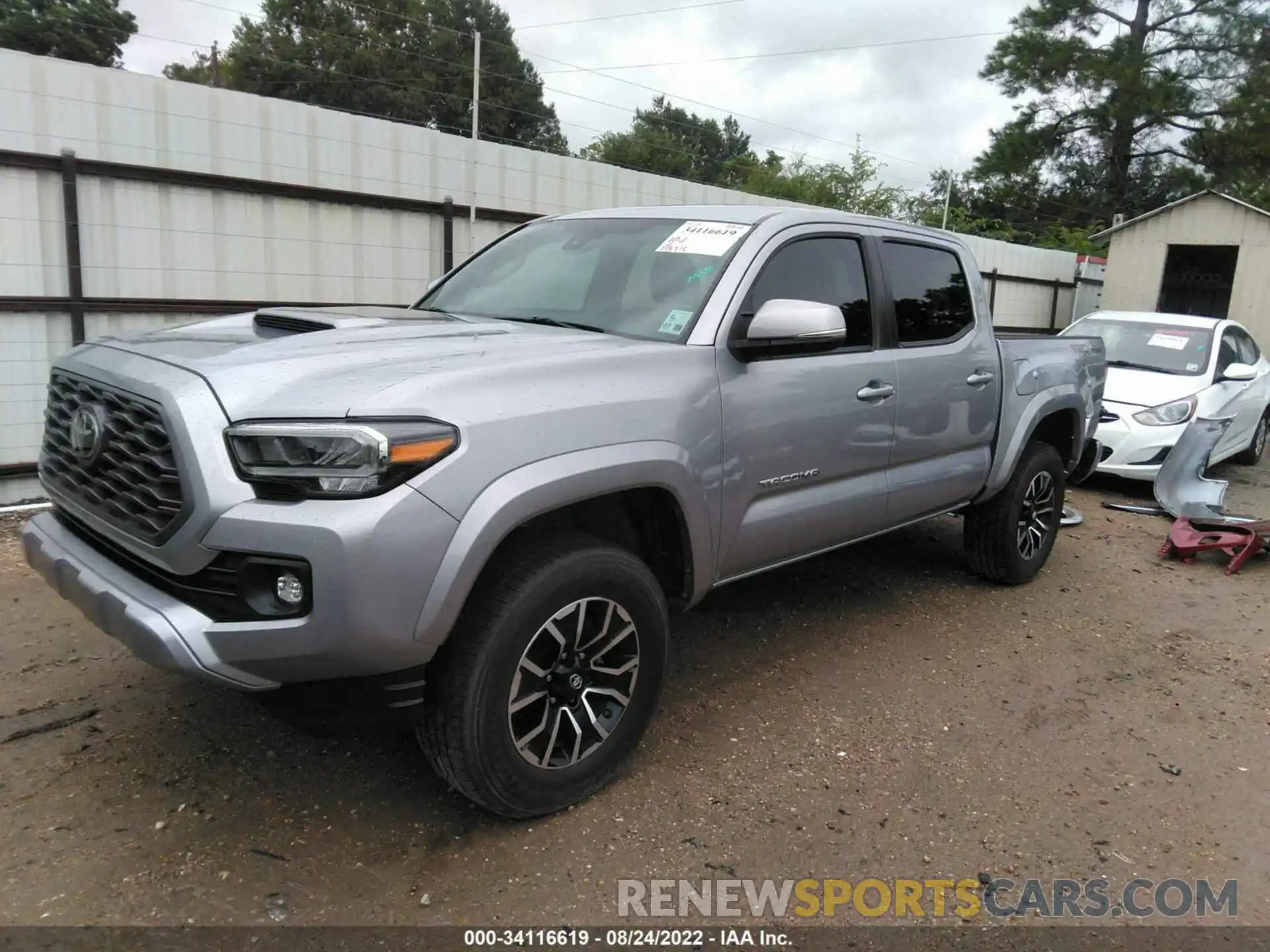 2 Photograph of a damaged car 3TMAZ5CN8LM124162 TOYOTA TACOMA 2WD 2020