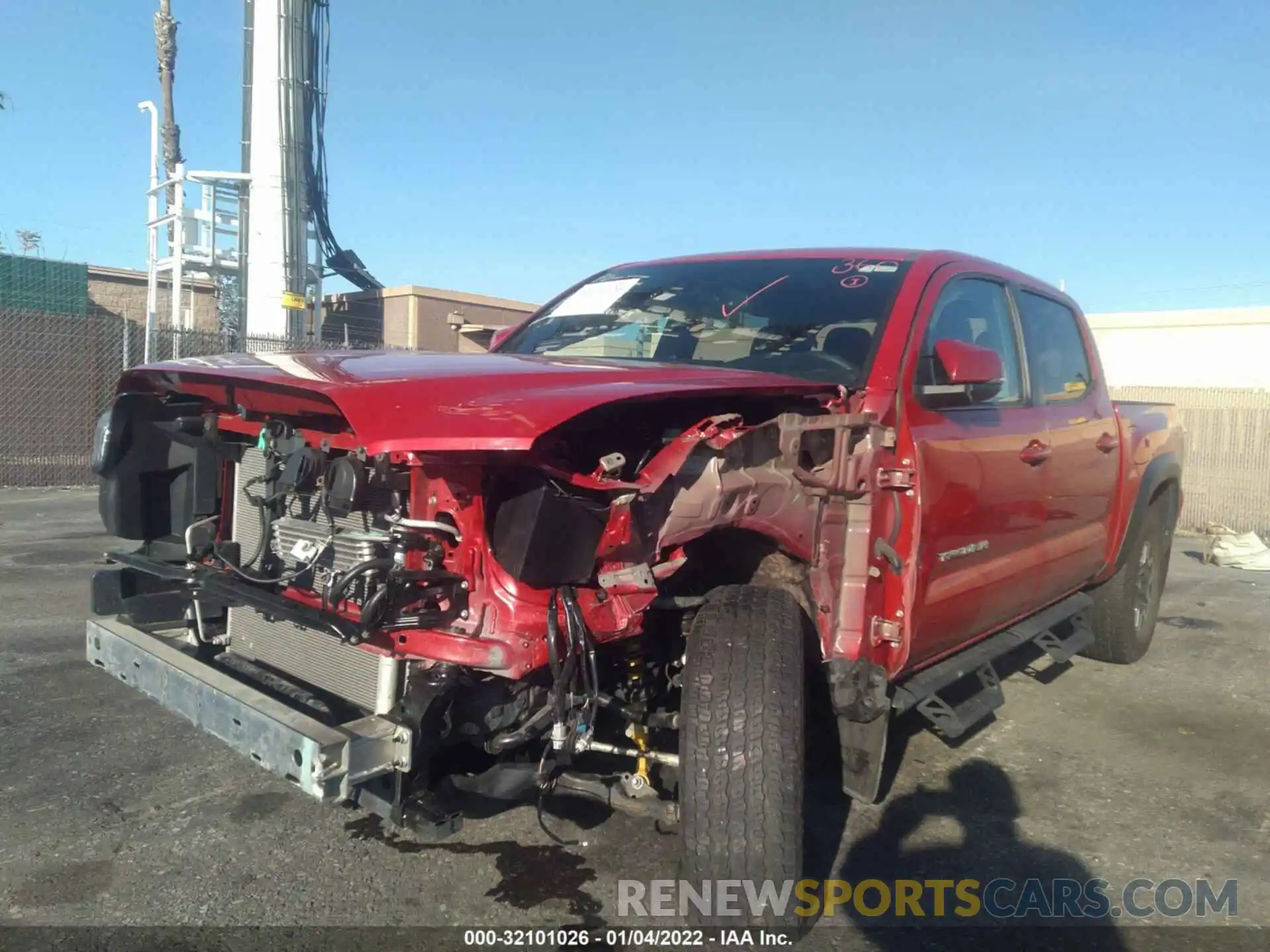 2 Photograph of a damaged car 3TMAZ5CN8LM128566 TOYOTA TACOMA 2WD 2020