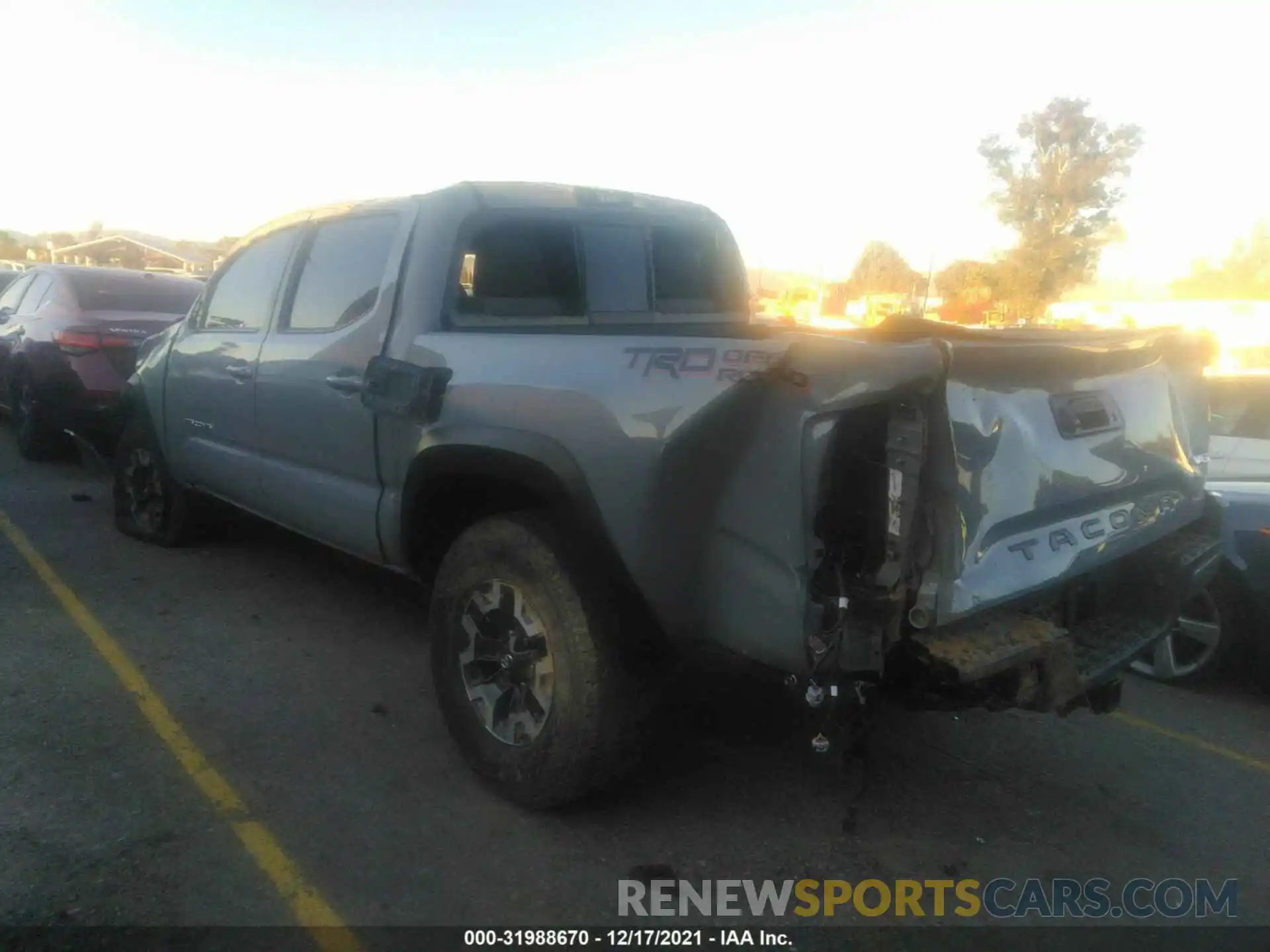 3 Photograph of a damaged car 3TMAZ5CN8LM131645 TOYOTA TACOMA 2WD 2020