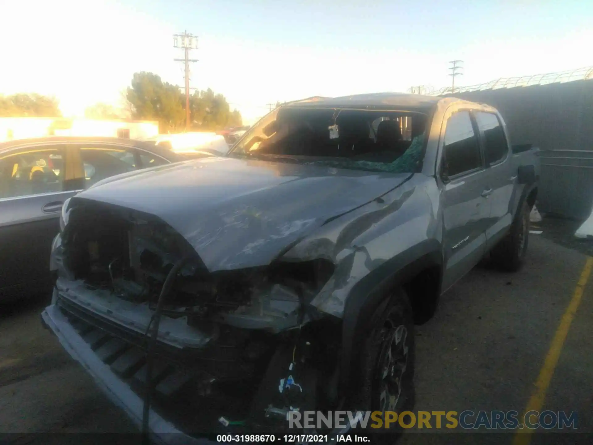 6 Photograph of a damaged car 3TMAZ5CN8LM131645 TOYOTA TACOMA 2WD 2020