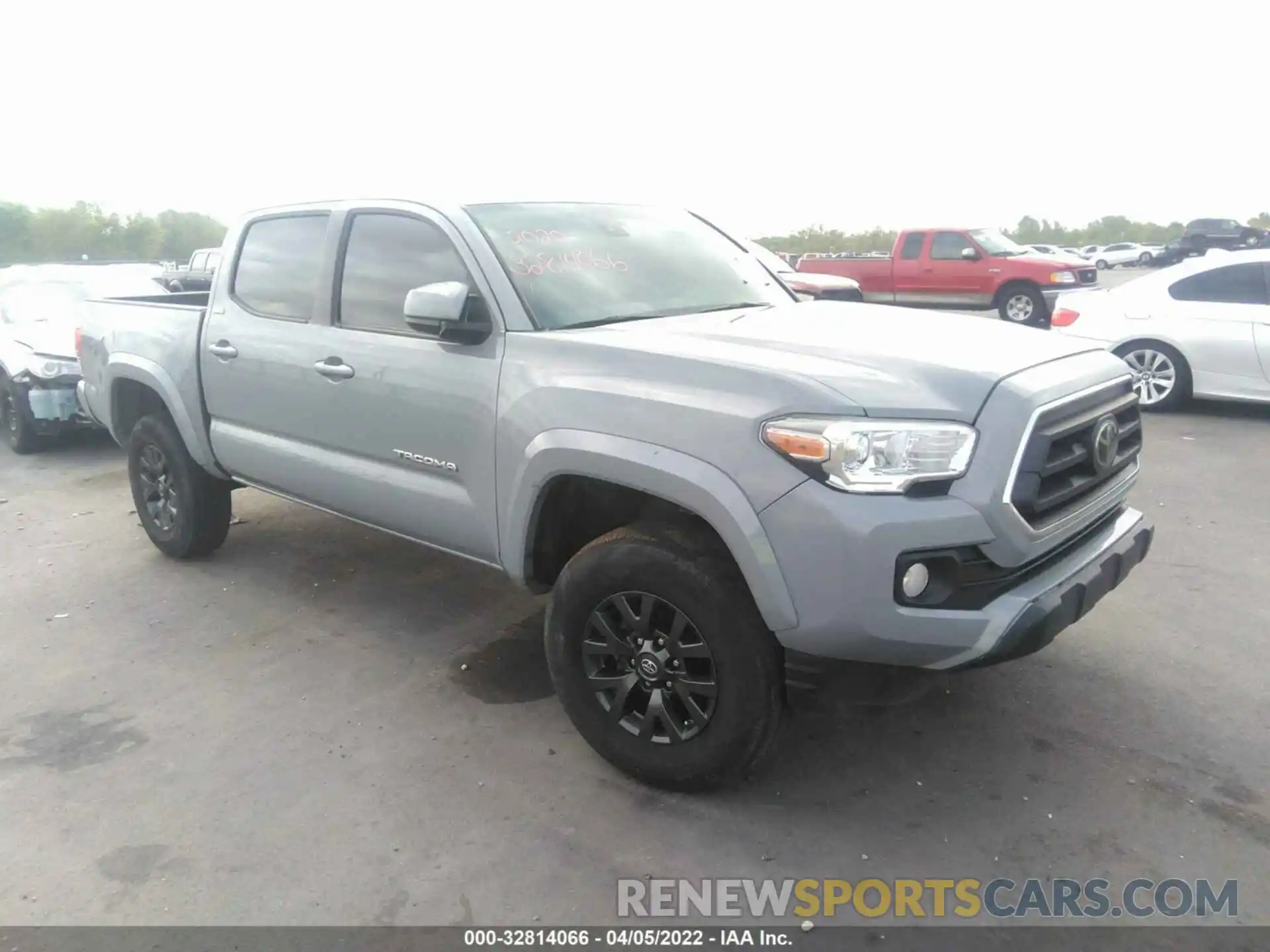 1 Photograph of a damaged car 3TMAZ5CN8LM132438 TOYOTA TACOMA 2WD 2020