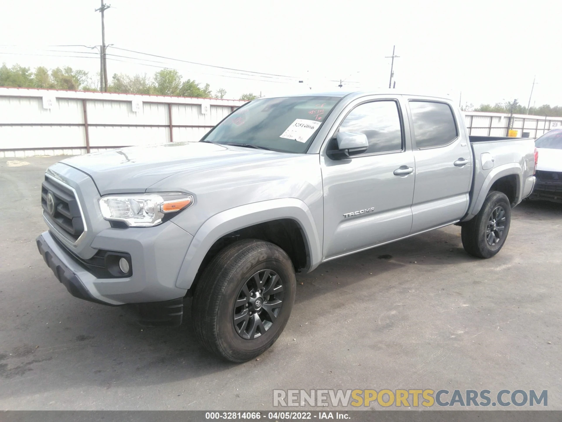 2 Фотография поврежденного автомобиля 3TMAZ5CN8LM132438 TOYOTA TACOMA 2WD 2020