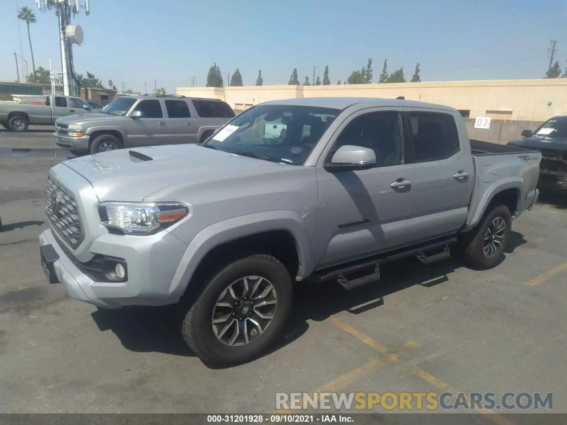 2 Photograph of a damaged car 3TMAZ5CN8LM137431 TOYOTA TACOMA 2WD 2020