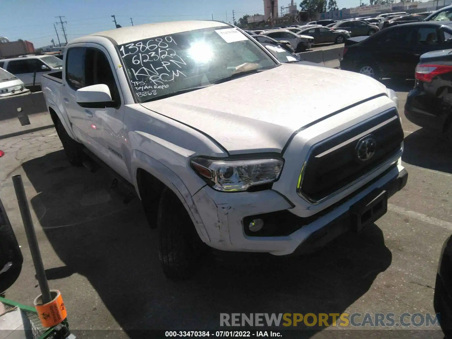 1 Photograph of a damaged car 3TMAZ5CN8LM138689 TOYOTA TACOMA 2WD 2020