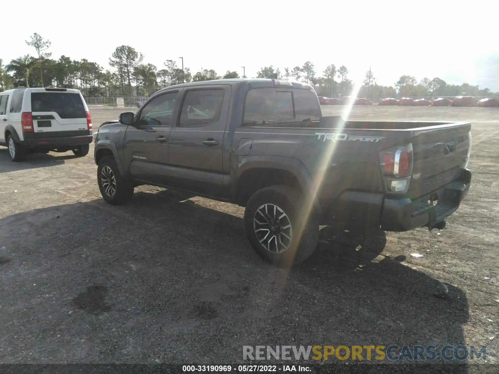 3 Photograph of a damaged car 3TMAZ5CN9LM114773 TOYOTA TACOMA 2WD 2020