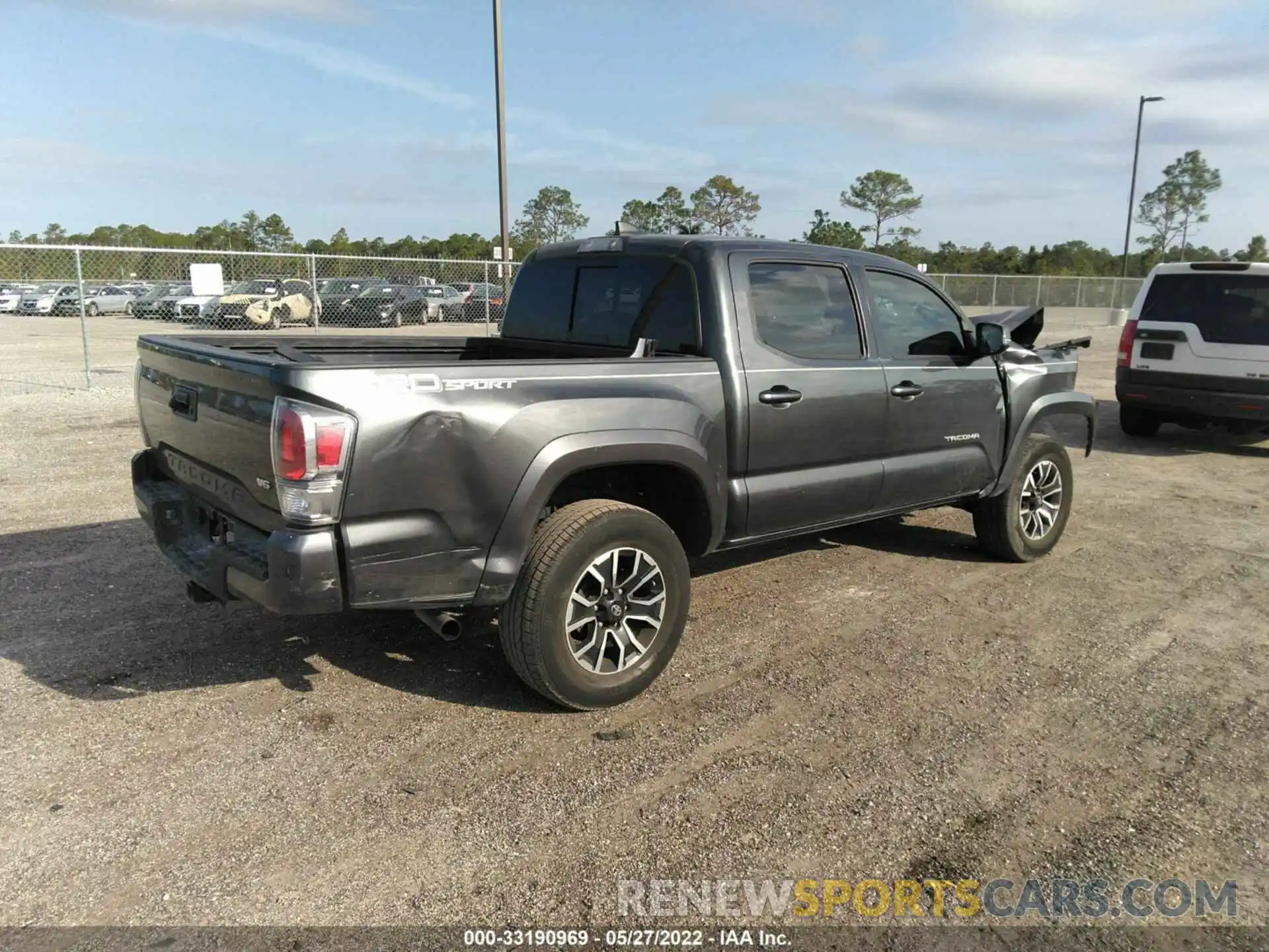 4 Photograph of a damaged car 3TMAZ5CN9LM114773 TOYOTA TACOMA 2WD 2020