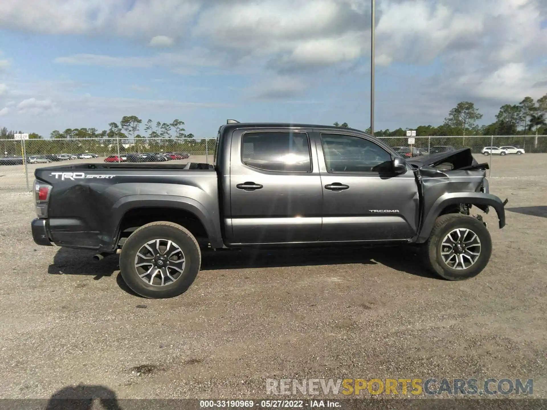 6 Photograph of a damaged car 3TMAZ5CN9LM114773 TOYOTA TACOMA 2WD 2020