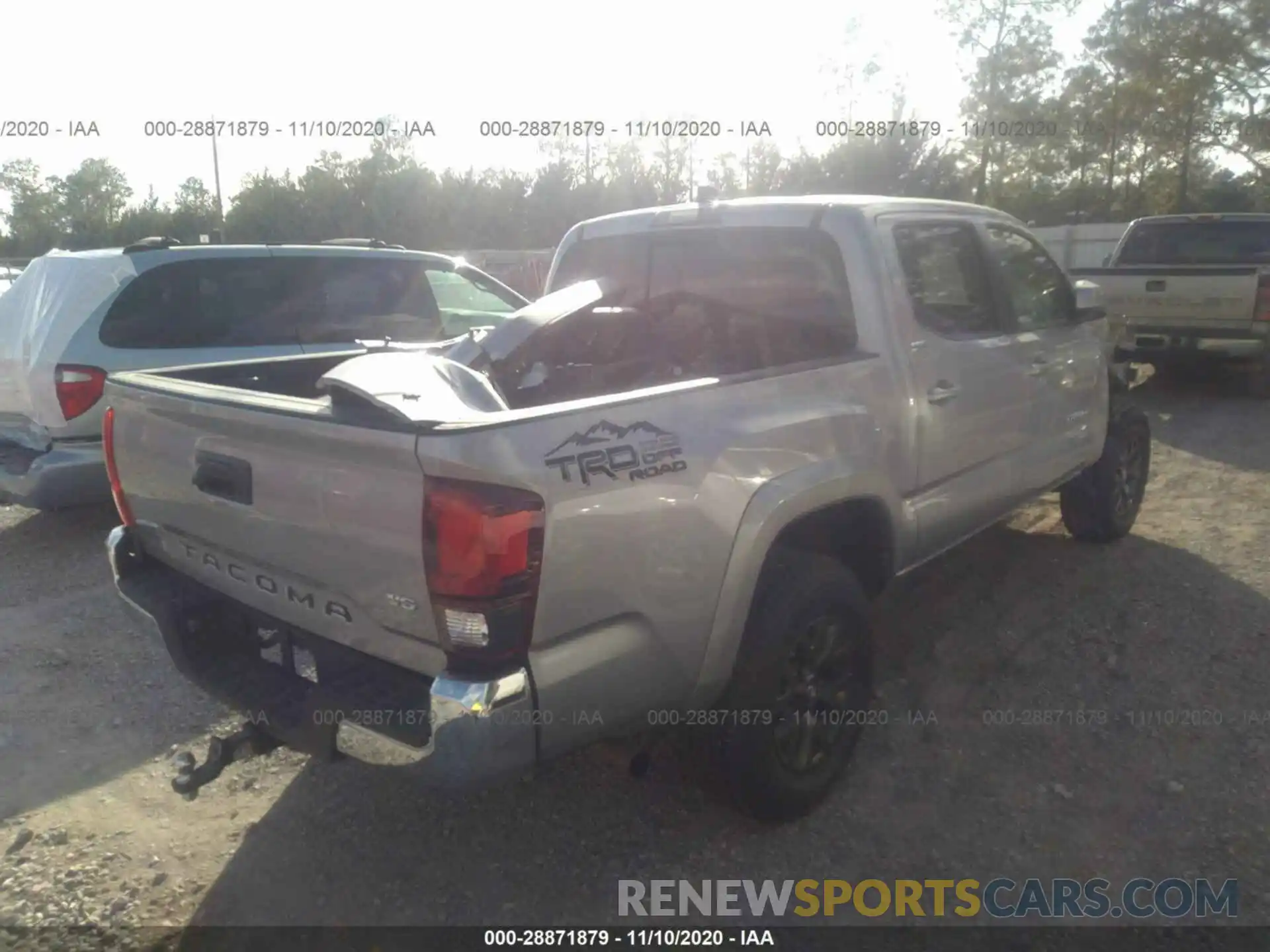 4 Photograph of a damaged car 3TMAZ5CN9LM119942 TOYOTA TACOMA 2WD 2020