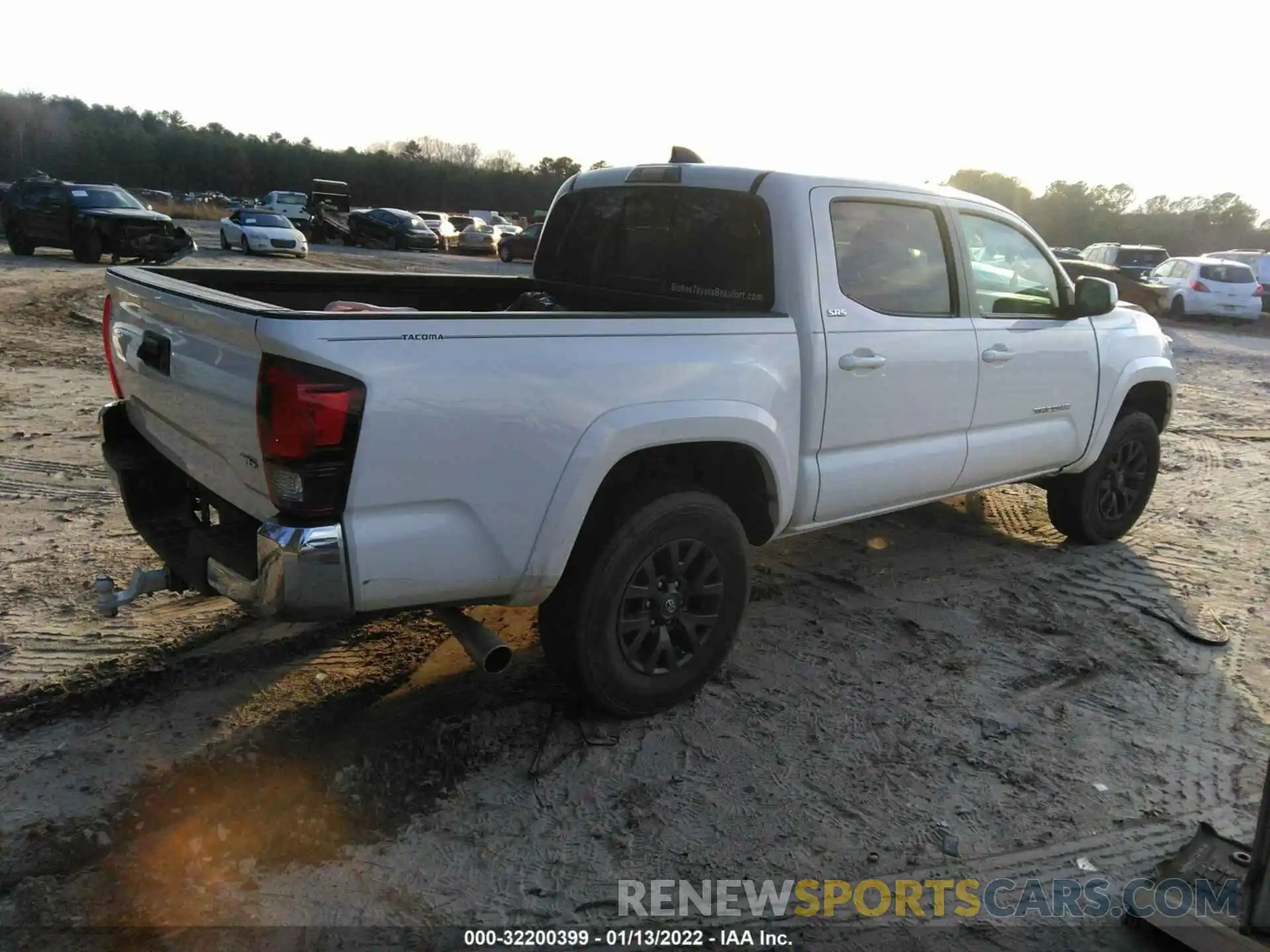 4 Photograph of a damaged car 3TMAZ5CN9LM122579 TOYOTA TACOMA 2WD 2020