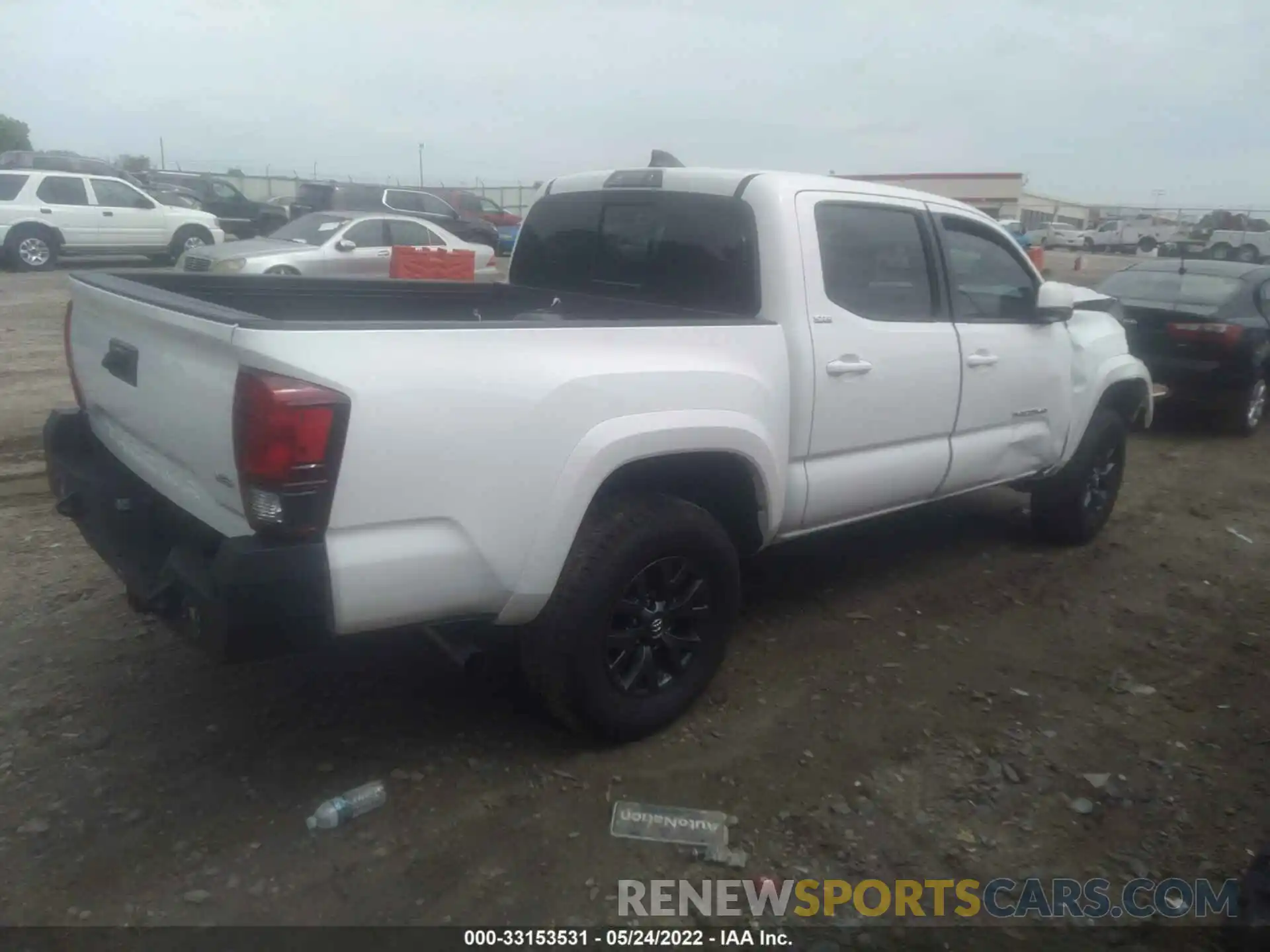 4 Photograph of a damaged car 3TMAZ5CN9LM126261 TOYOTA TACOMA 2WD 2020