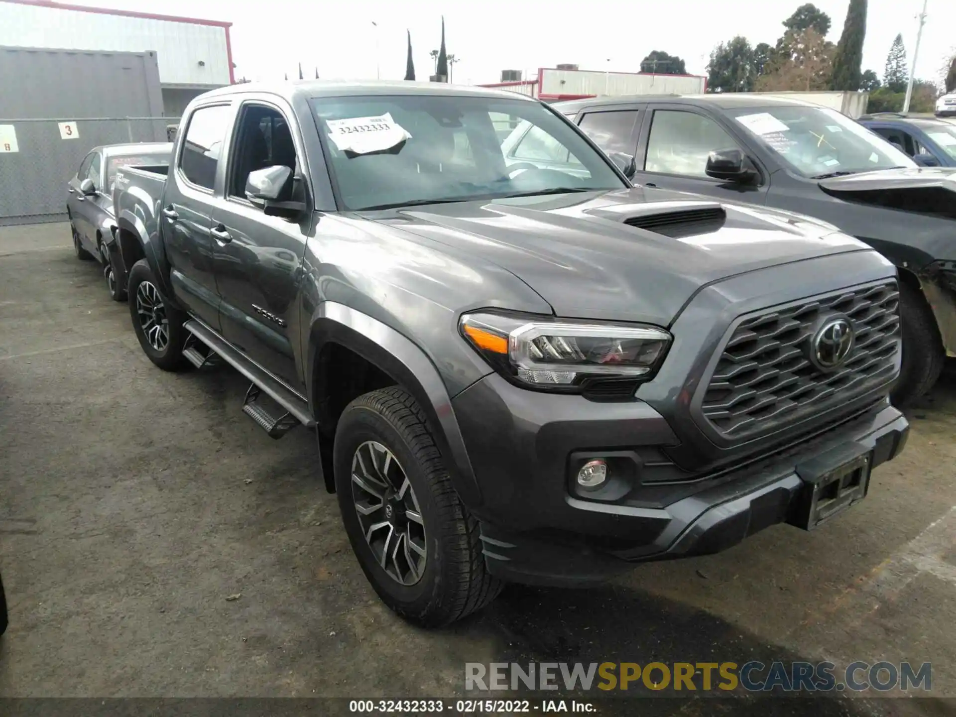 1 Photograph of a damaged car 3TMAZ5CN9LM131833 TOYOTA TACOMA 2WD 2020