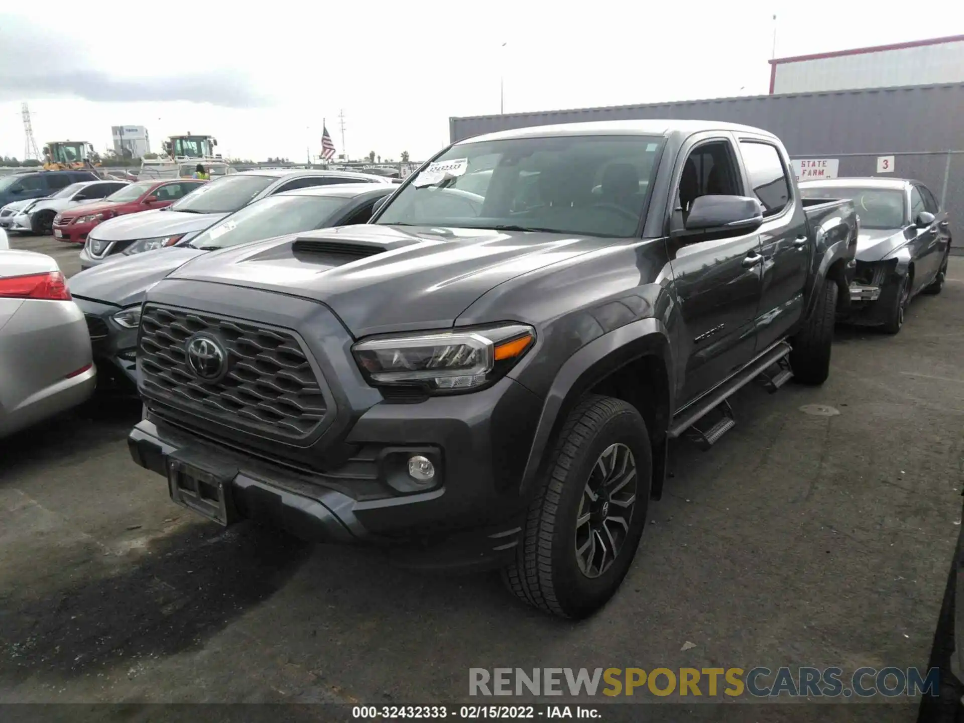 2 Photograph of a damaged car 3TMAZ5CN9LM131833 TOYOTA TACOMA 2WD 2020