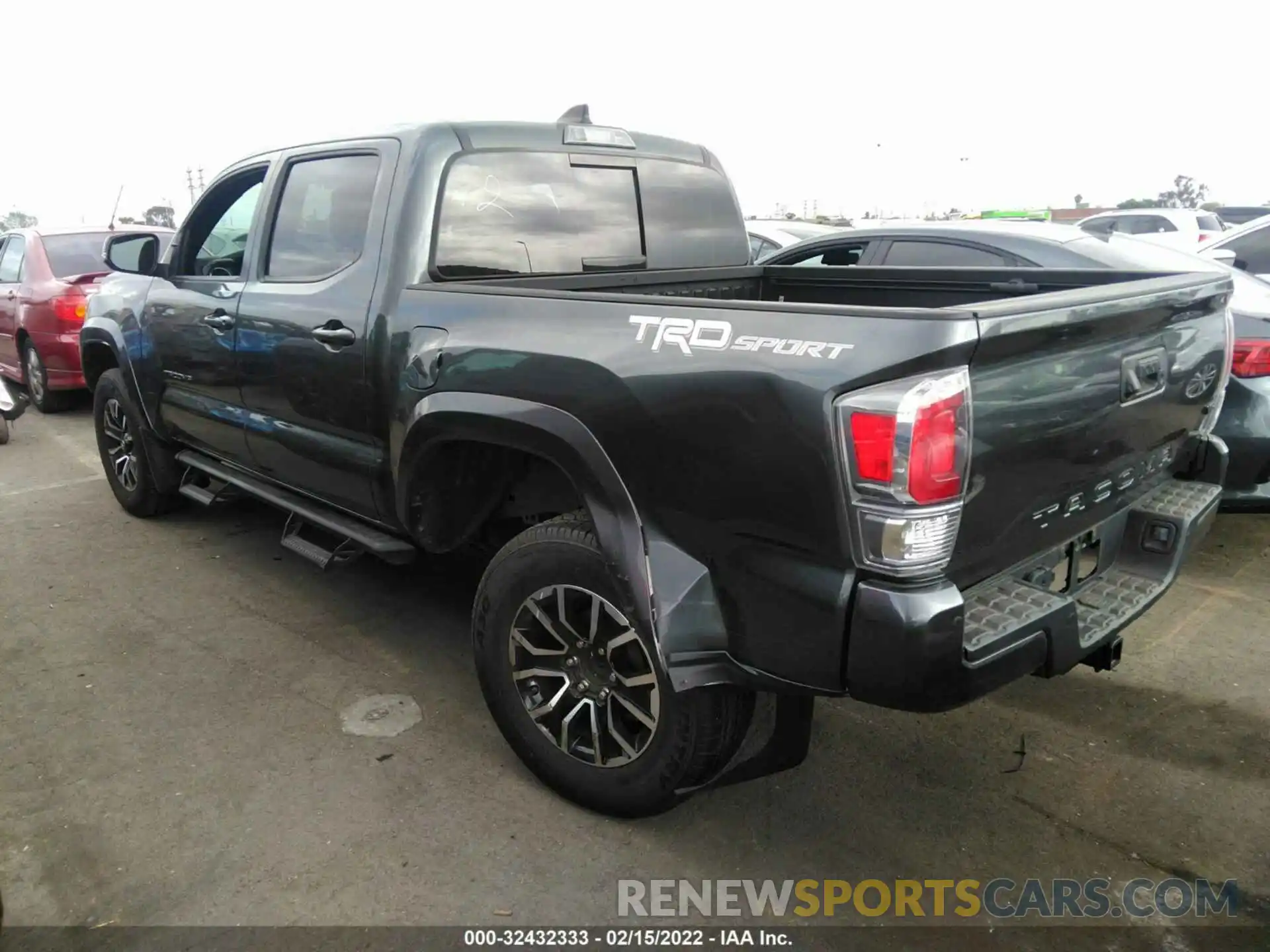 3 Photograph of a damaged car 3TMAZ5CN9LM131833 TOYOTA TACOMA 2WD 2020