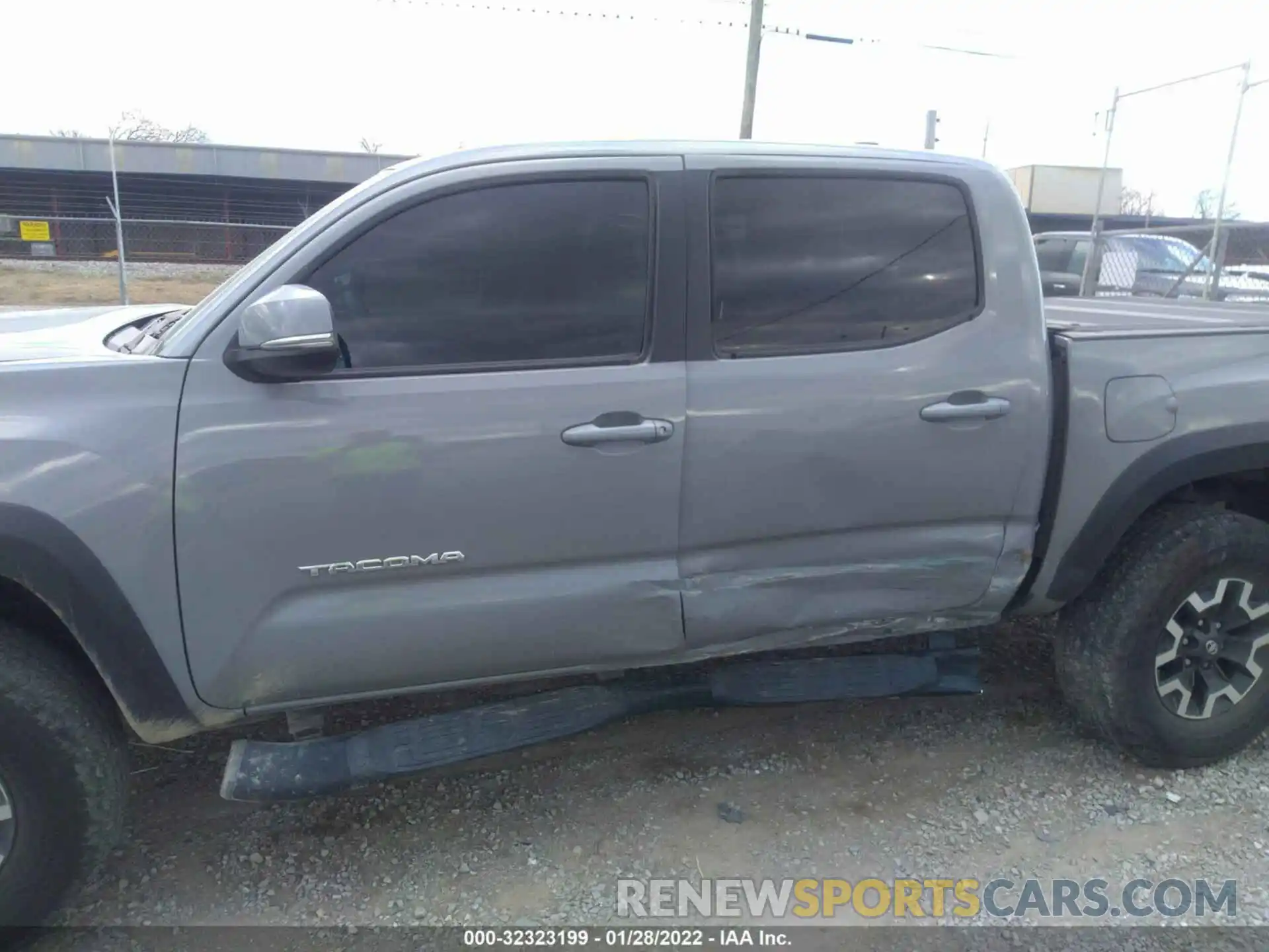 6 Photograph of a damaged car 3TMAZ5CN9LM134280 TOYOTA TACOMA 2WD 2020