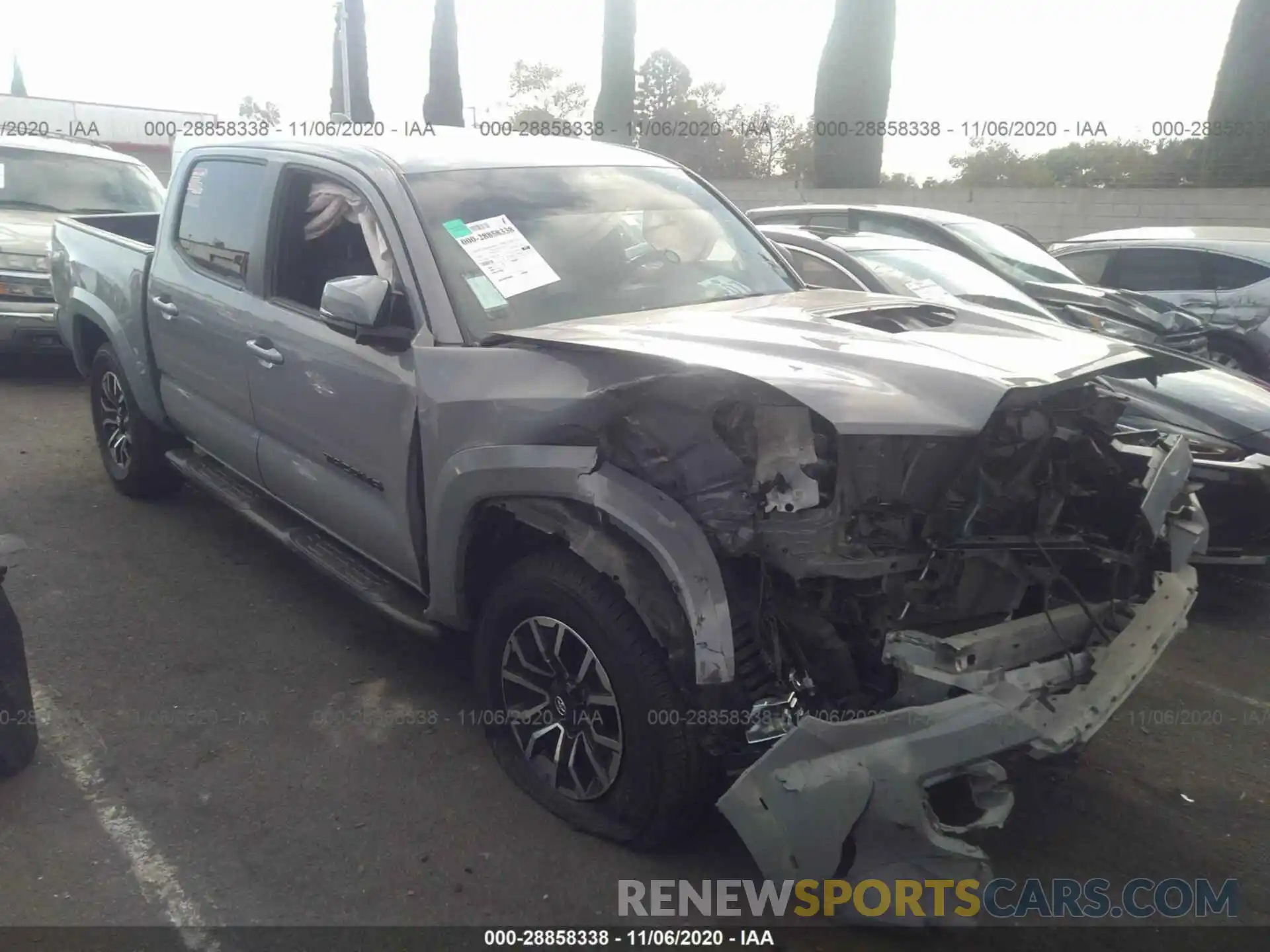 1 Фотография поврежденного автомобиля 3TMAZ5CN9LM134957 TOYOTA TACOMA 2WD 2020
