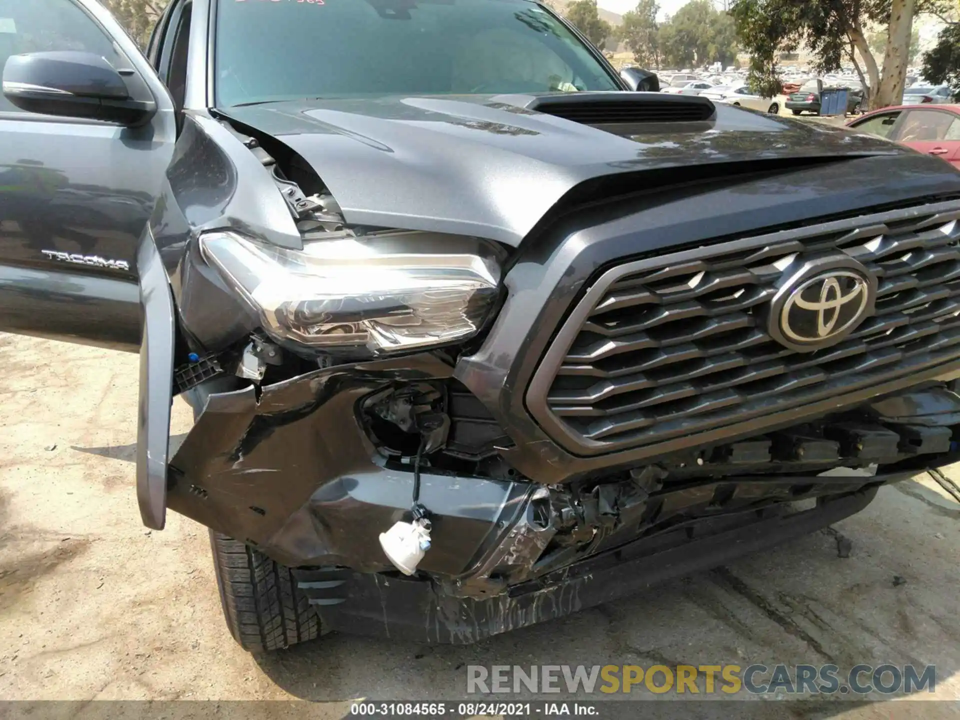 6 Photograph of a damaged car 3TMAZ5CN9LM135669 TOYOTA TACOMA 2WD 2020