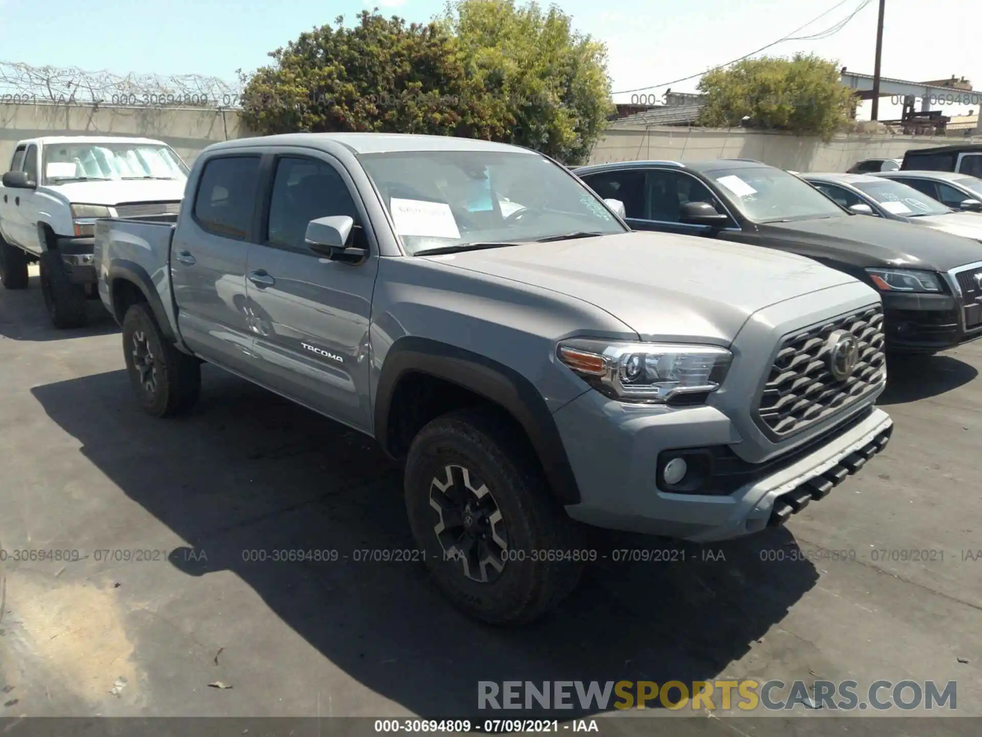 1 Photograph of a damaged car 3TMAZ5CN9LM137079 TOYOTA TACOMA 2WD 2020