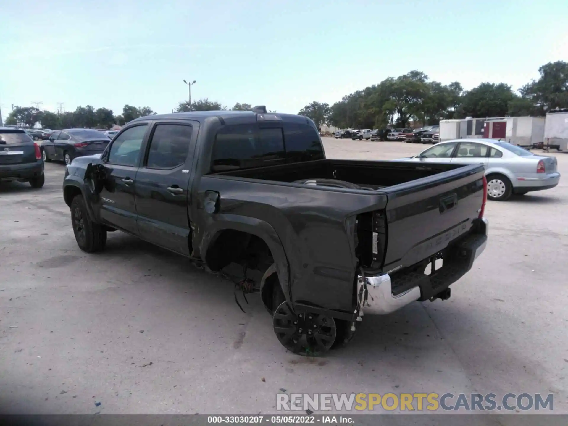 3 Photograph of a damaged car 3TMAZ5CN9LM138216 TOYOTA TACOMA 2WD 2020