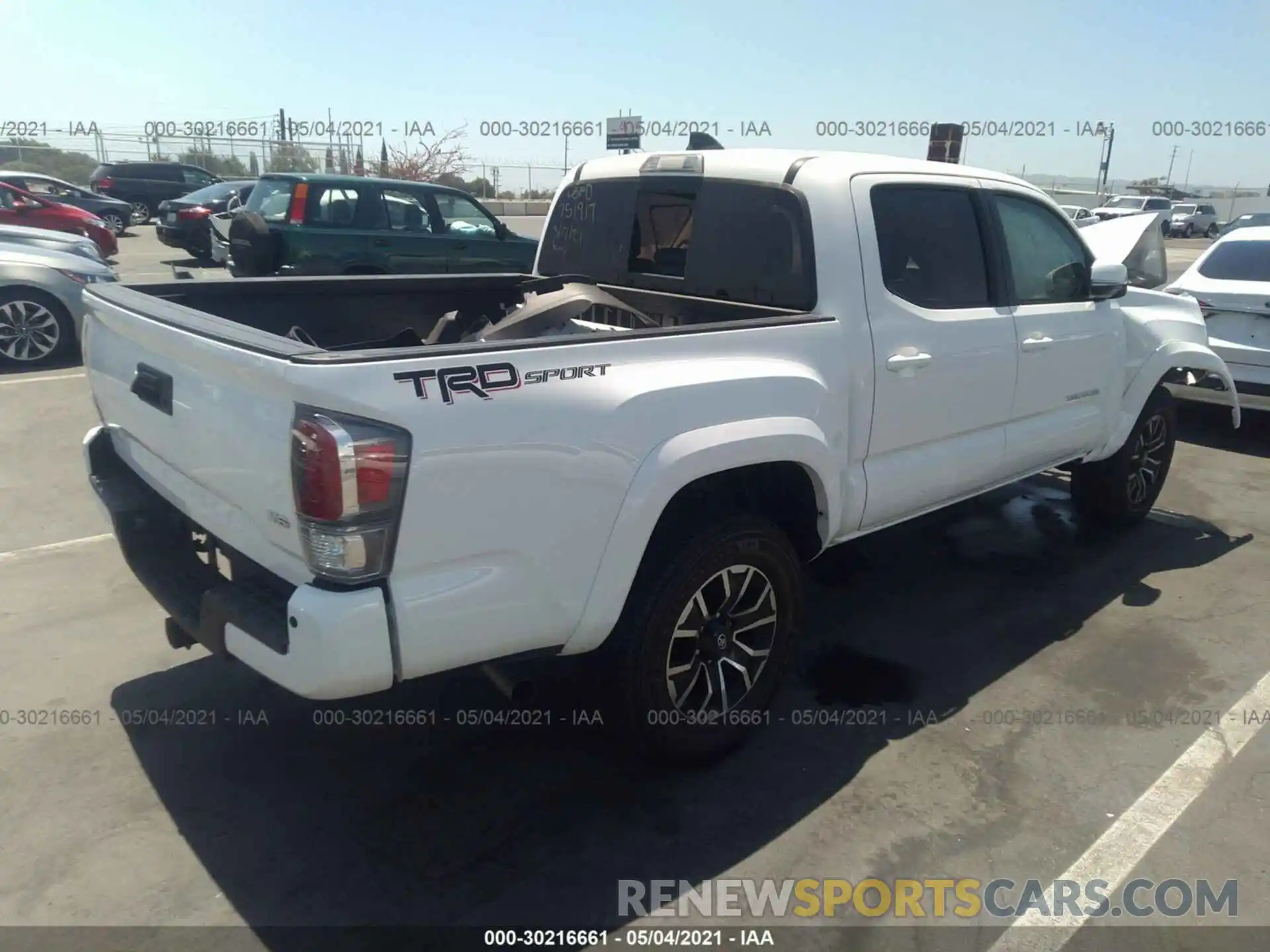 4 Photograph of a damaged car 3TMAZ5CNXLM117326 TOYOTA TACOMA 2WD 2020