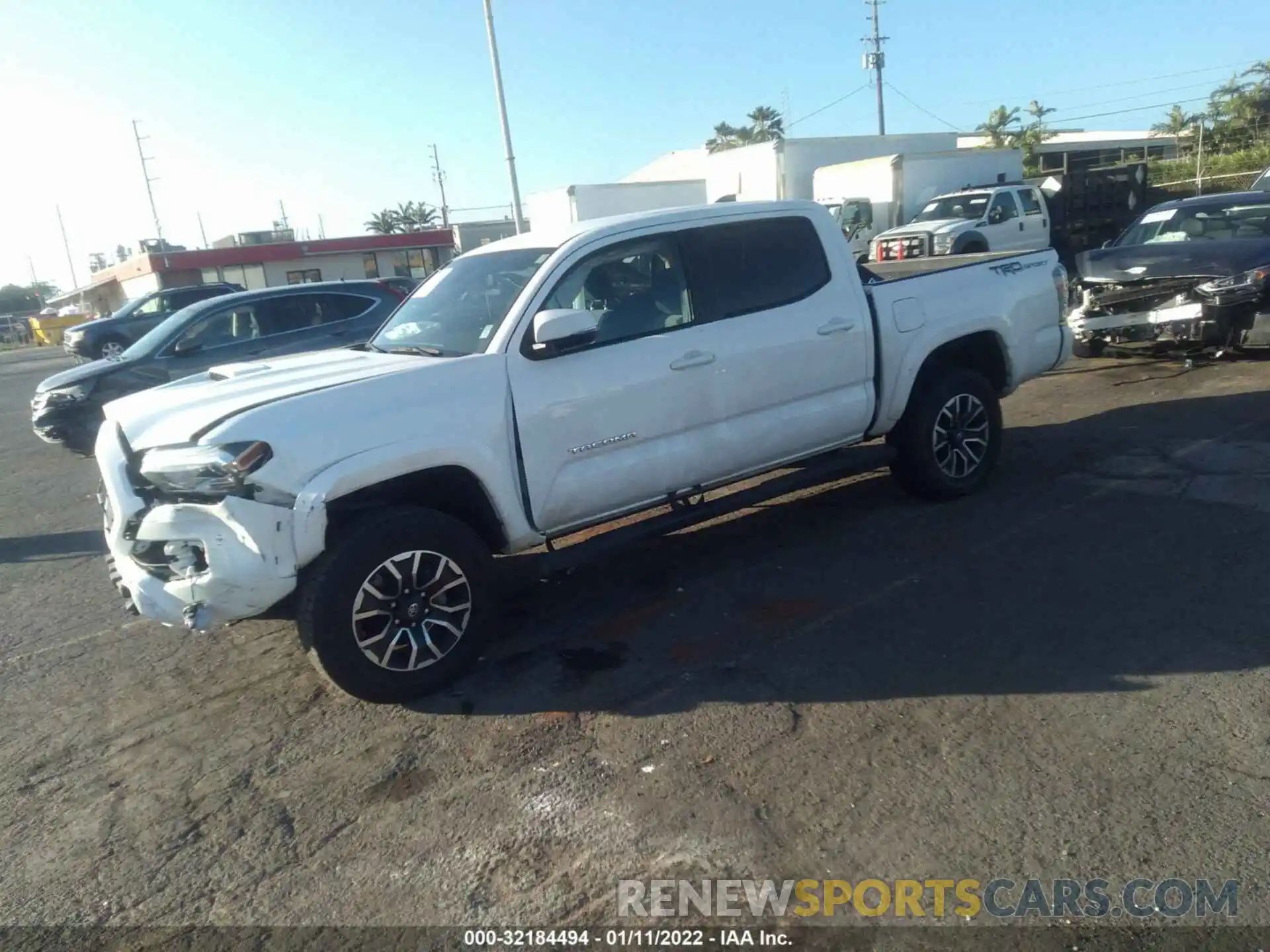 2 Photograph of a damaged car 3TMAZ5CNXLM123742 TOYOTA TACOMA 2WD 2020