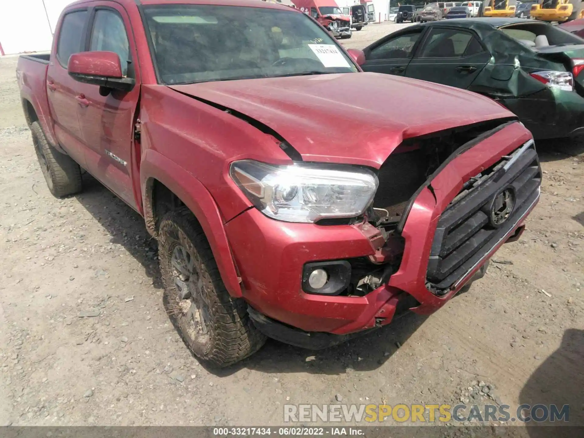 6 Photograph of a damaged car 3TMAZ5CNXLM125491 TOYOTA TACOMA 2WD 2020