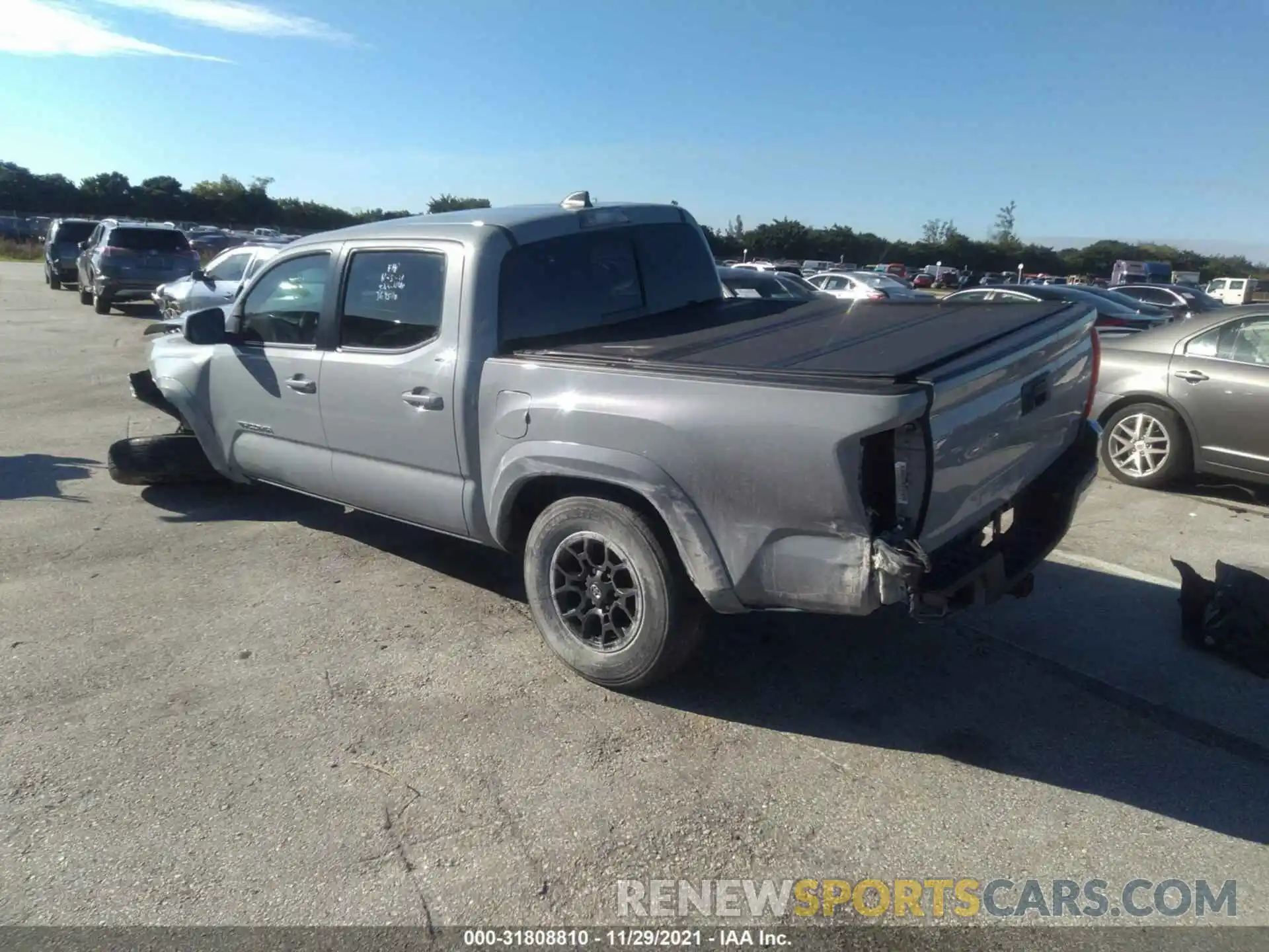 3 Photograph of a damaged car 3TMAZ5CNXLM125927 TOYOTA TACOMA 2WD 2020