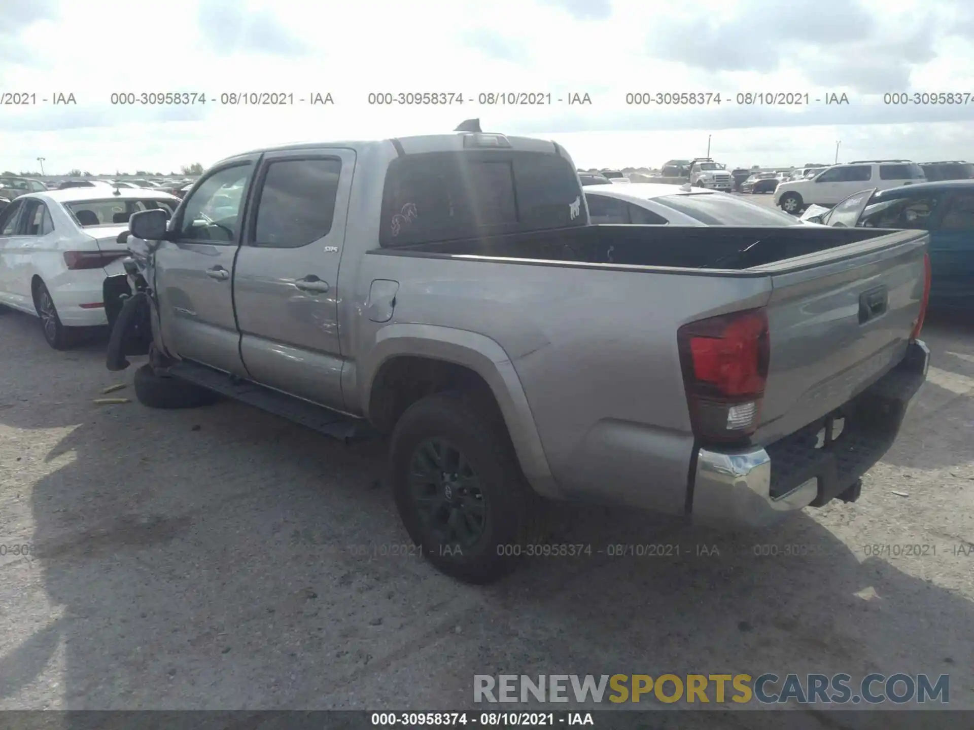 3 Photograph of a damaged car 3TMAZ5CNXLM132666 TOYOTA TACOMA 2WD 2020