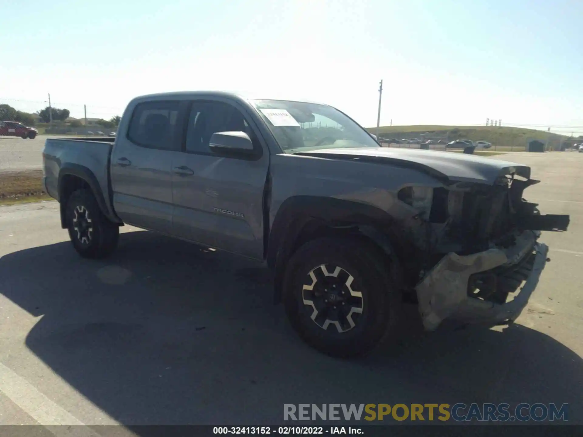 1 Photograph of a damaged car 3TMAZ5CNXLM134093 TOYOTA TACOMA 2WD 2020