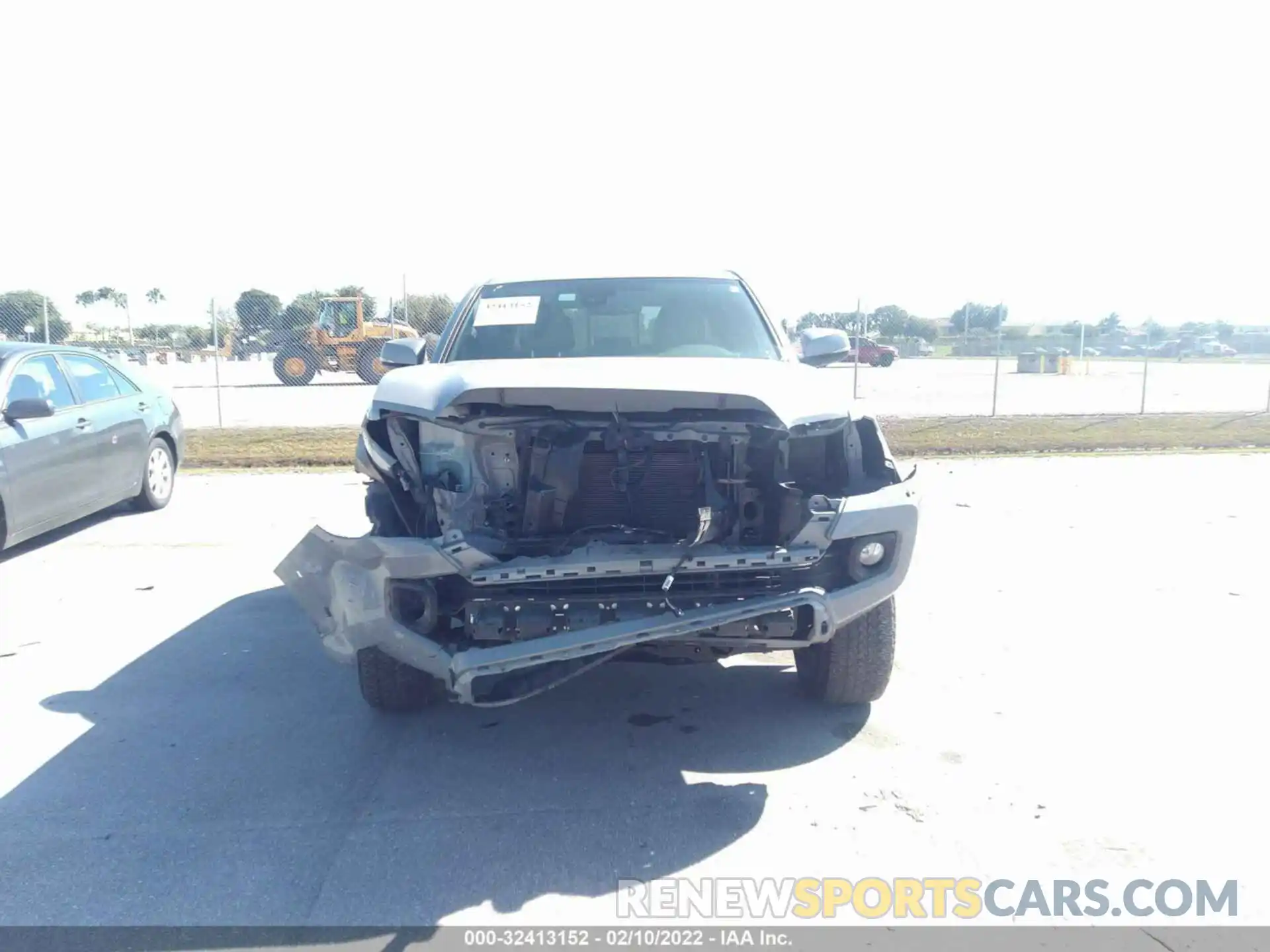 6 Photograph of a damaged car 3TMAZ5CNXLM134093 TOYOTA TACOMA 2WD 2020