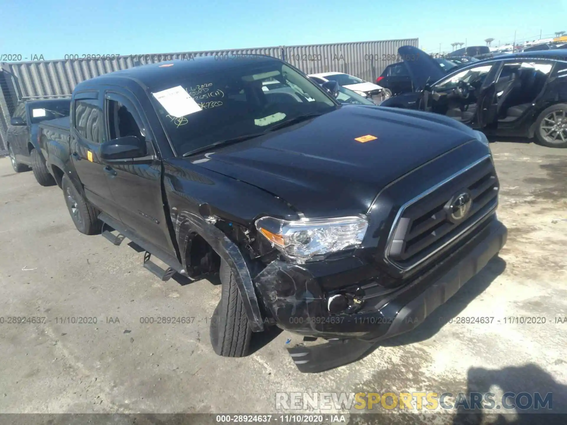 1 Photograph of a damaged car 3TMAZ5CNXLM137320 TOYOTA TACOMA 2WD 2020