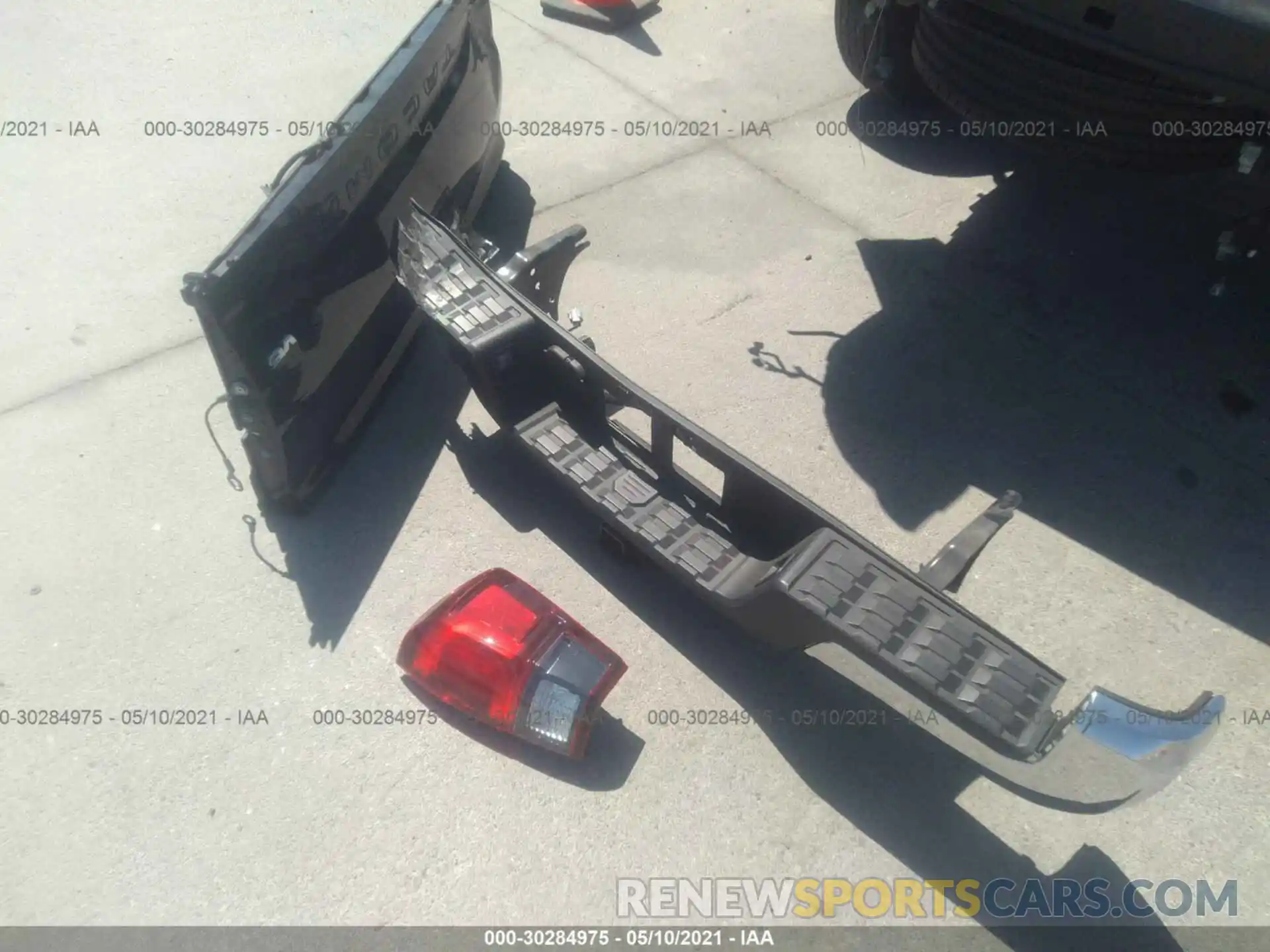 12 Photograph of a damaged car 3TMBZ5DN4LM025938 TOYOTA TACOMA 2WD 2020