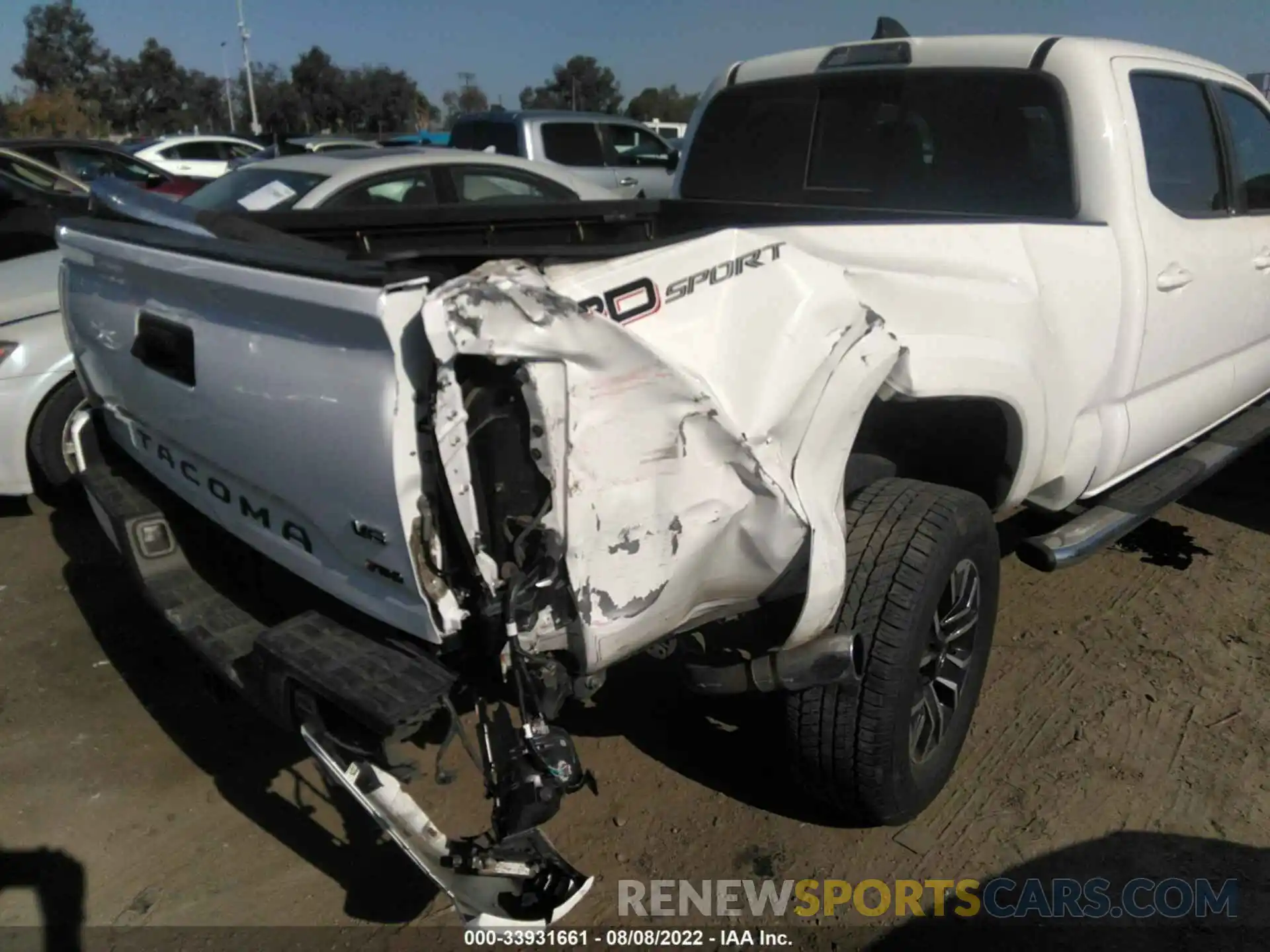 6 Photograph of a damaged car 3TMBZ5DN6LM026766 TOYOTA TACOMA 2WD 2020