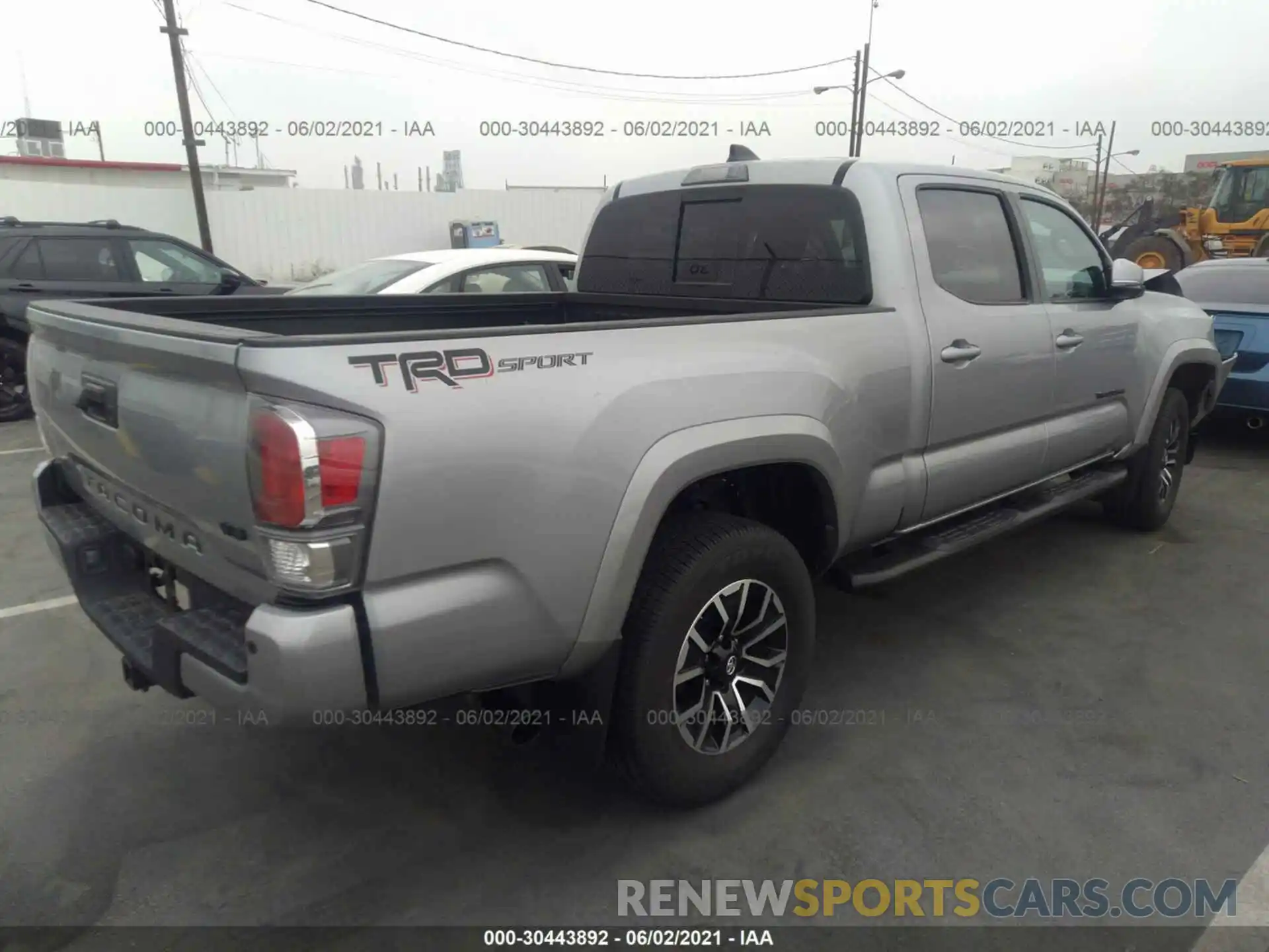 4 Photograph of a damaged car 3TMBZ5DNXLM025622 TOYOTA TACOMA 2WD 2020