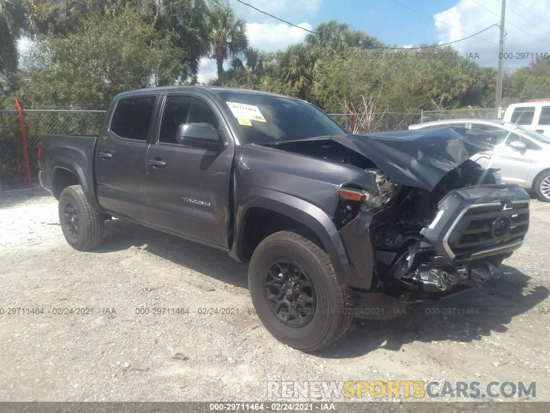 1 Photograph of a damaged car 3TYAZ5CN1LT001906 TOYOTA TACOMA 2WD 2020