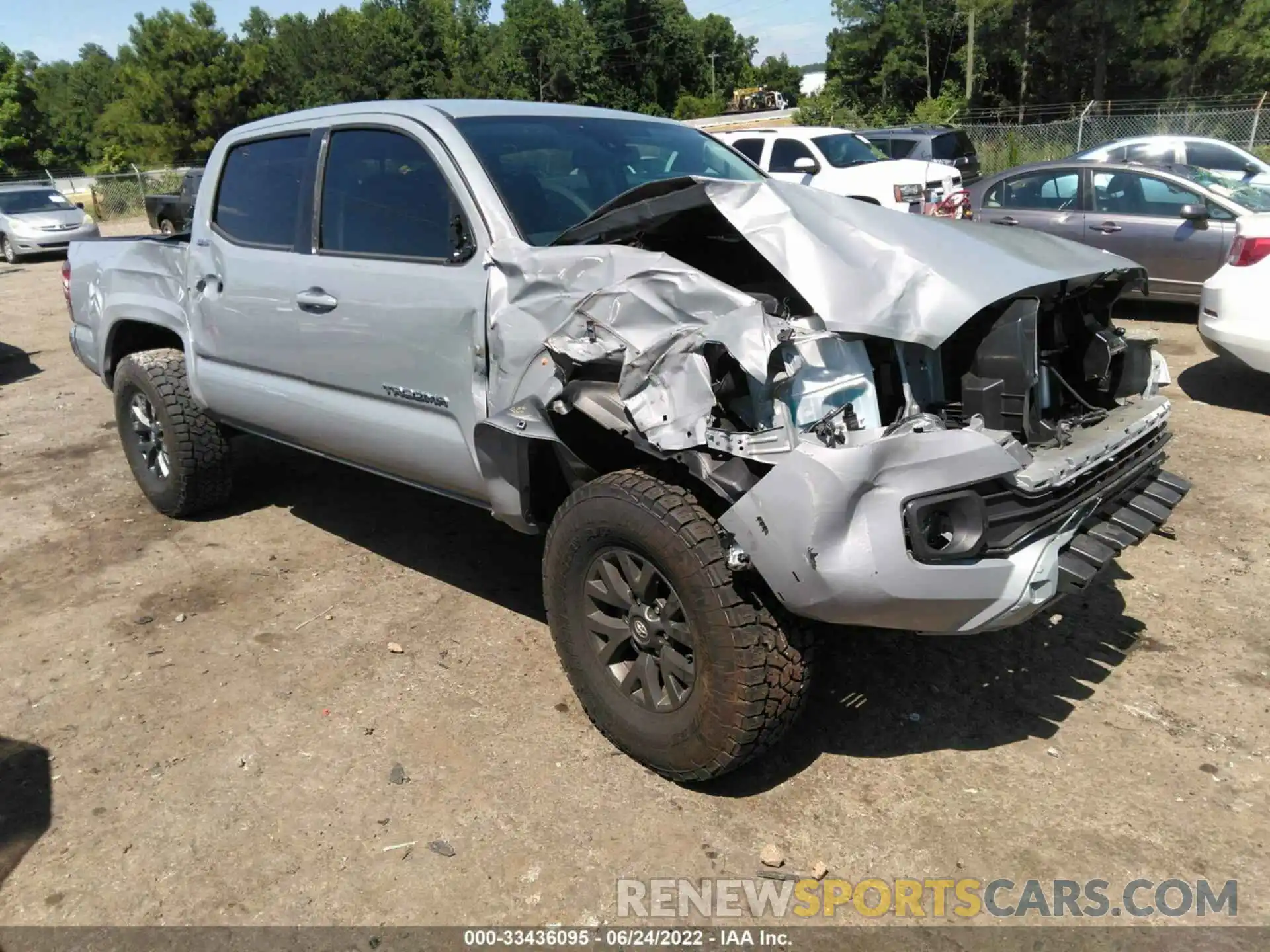 1 Photograph of a damaged car 3TYAZ5CN3LT000708 TOYOTA TACOMA 2WD 2020