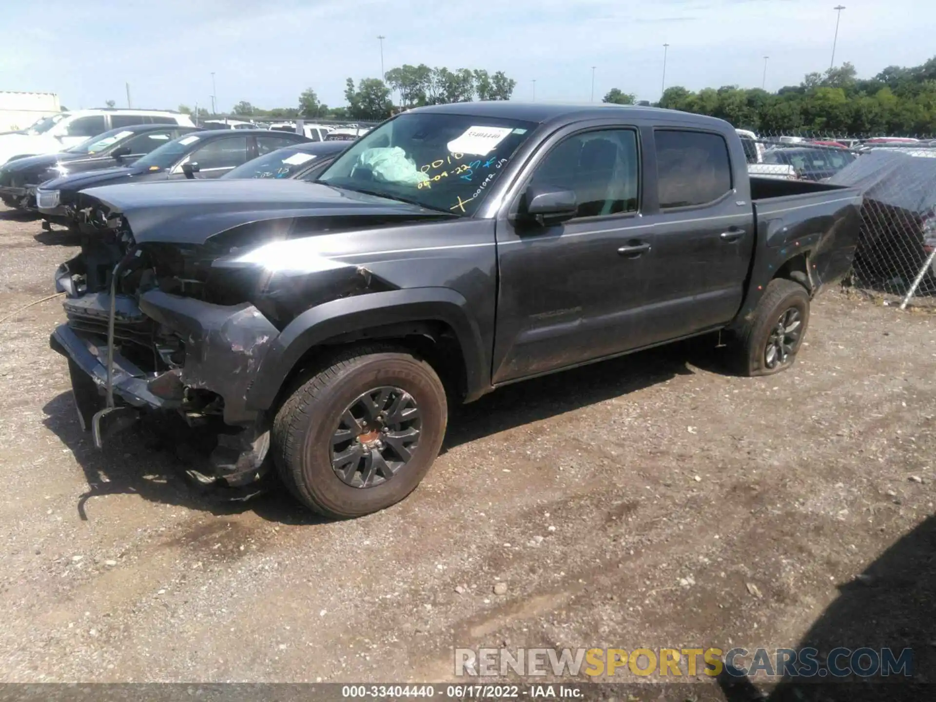 2 Photograph of a damaged car 3TYAZ5CN6LT001092 TOYOTA TACOMA 2WD 2020