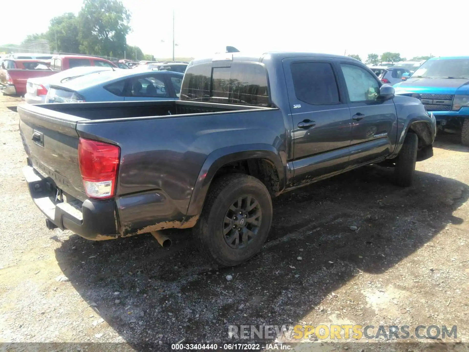 4 Фотография поврежденного автомобиля 3TYAZ5CN6LT001092 TOYOTA TACOMA 2WD 2020