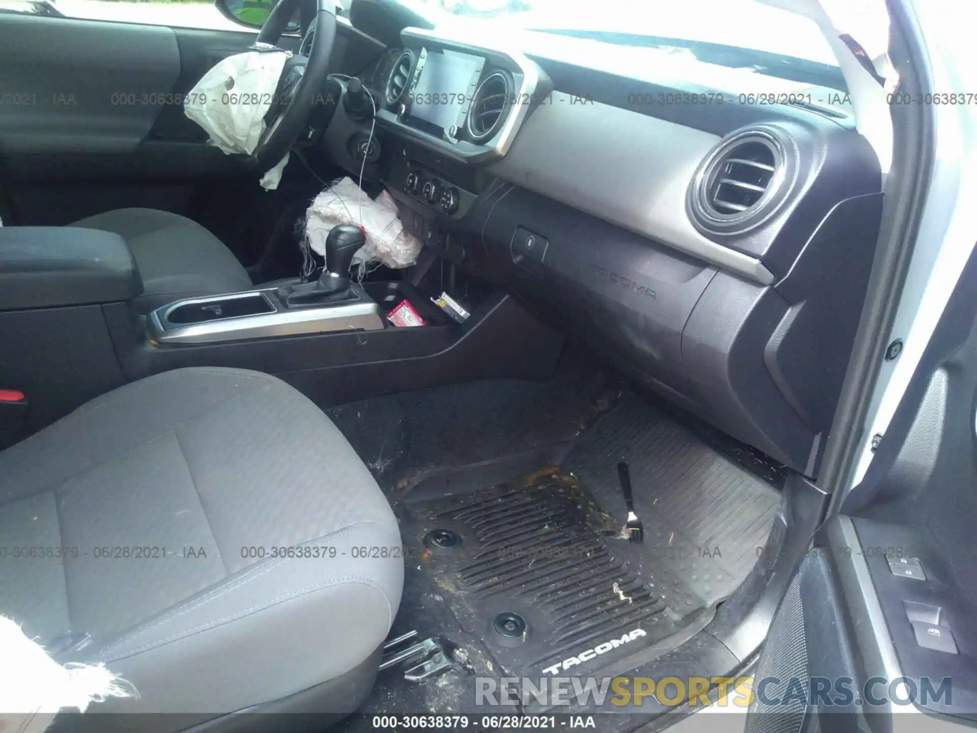 5 Photograph of a damaged car 3TYAZ5CN7LT001165 TOYOTA TACOMA 2WD 2020