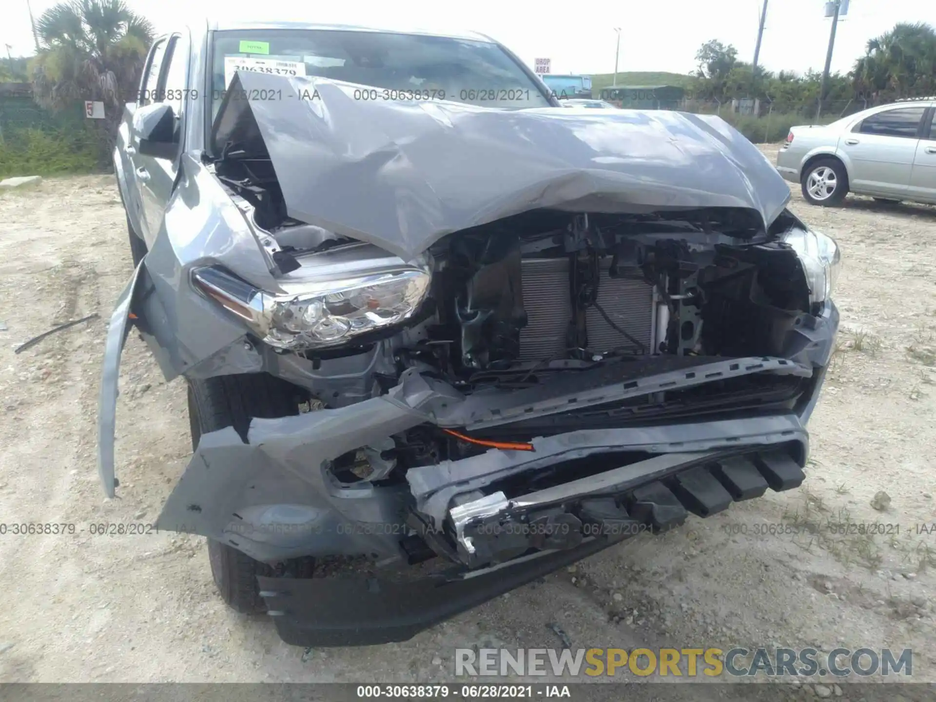 6 Photograph of a damaged car 3TYAZ5CN7LT001165 TOYOTA TACOMA 2WD 2020