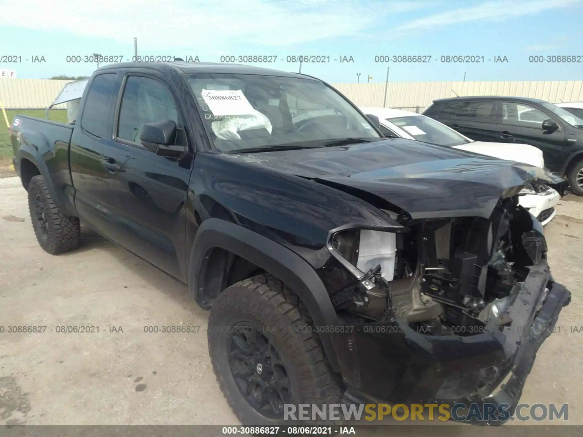 1 Photograph of a damaged car 3TYRX5GN0LT002435 TOYOTA TACOMA 2WD 2020