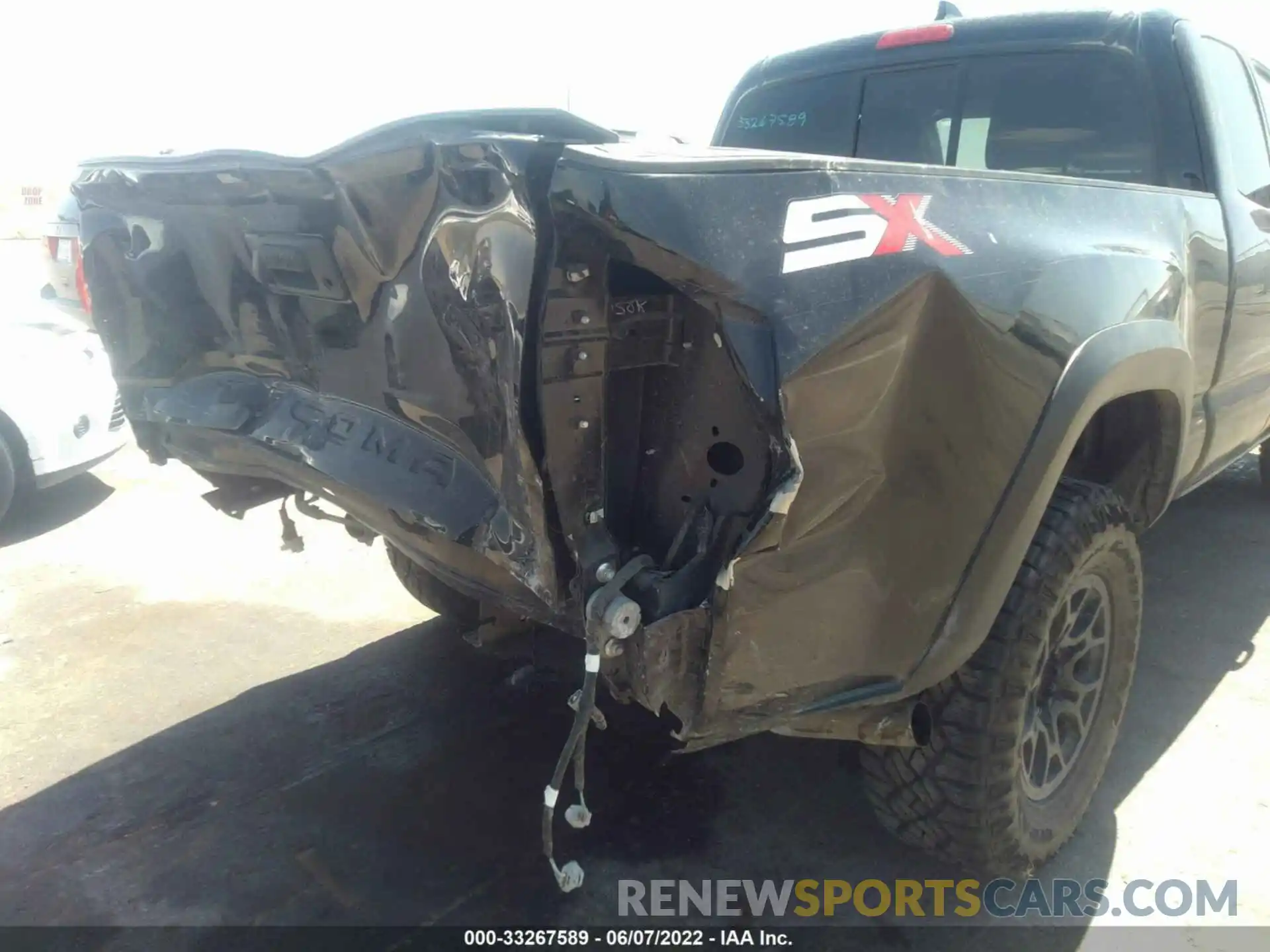 11 Photograph of a damaged car 3TYRX5GN0LT002743 TOYOTA TACOMA 2WD 2020