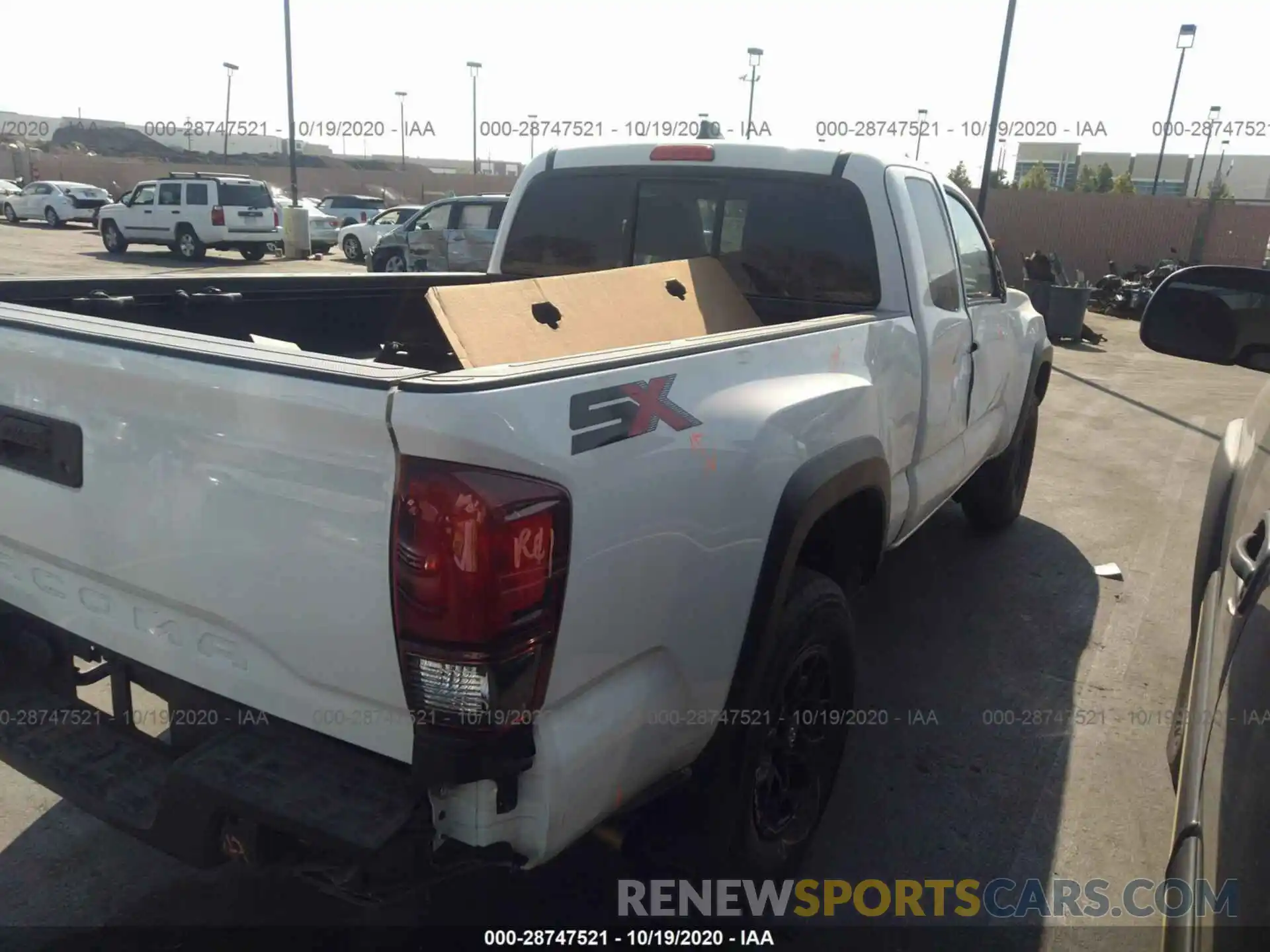 4 Photograph of a damaged car 3TYRX5GN1LT000368 TOYOTA TACOMA 2WD 2020