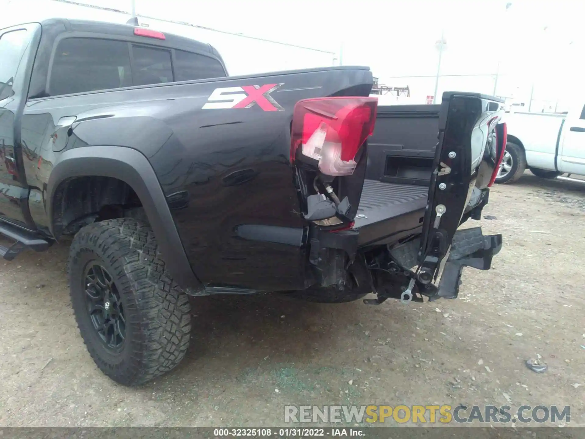 6 Photograph of a damaged car 3TYRX5GN2LT003649 TOYOTA TACOMA 2WD 2020